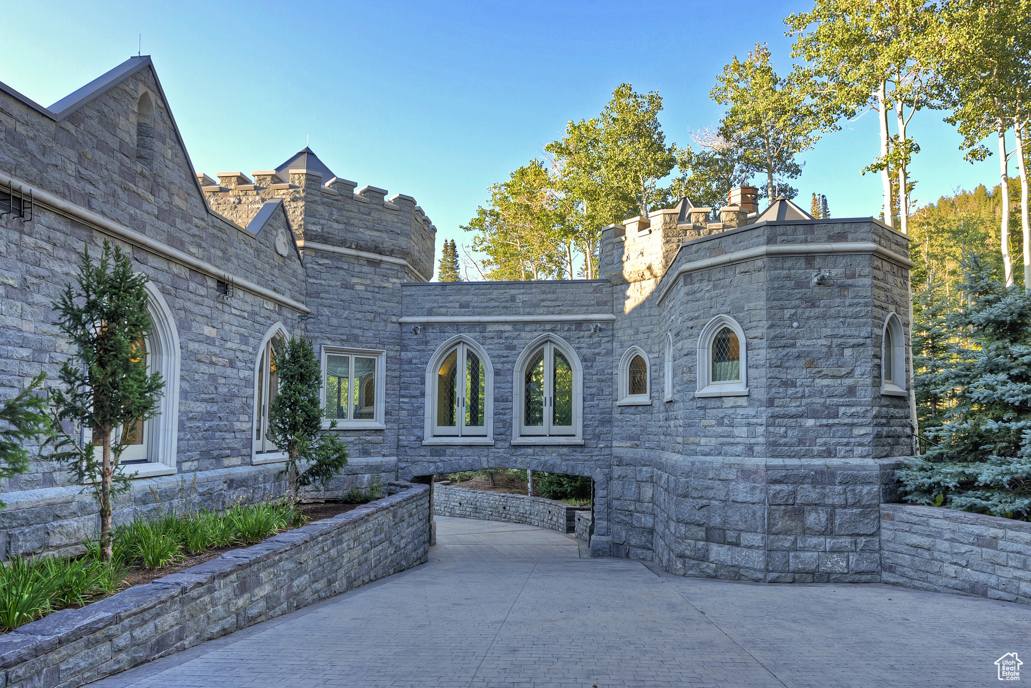 Park City, Utah 84060, United States, 5 Bedrooms Bedrooms, ,7 BathroomsBathrooms,Residential,Pending,138142