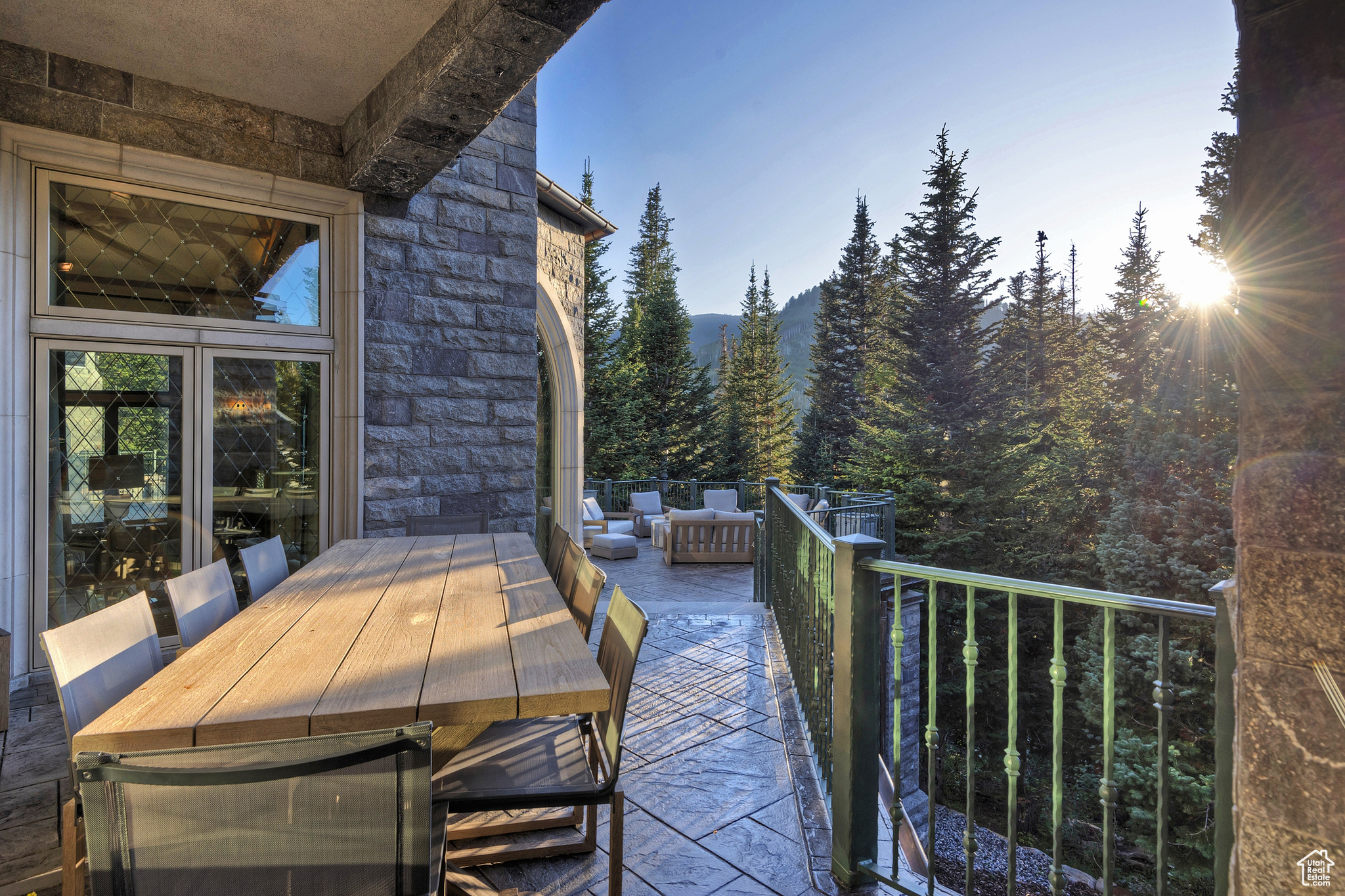 Park City, Utah 84060, United States, 5 Bedrooms Bedrooms, ,7 BathroomsBathrooms,Residential,Pending,138142