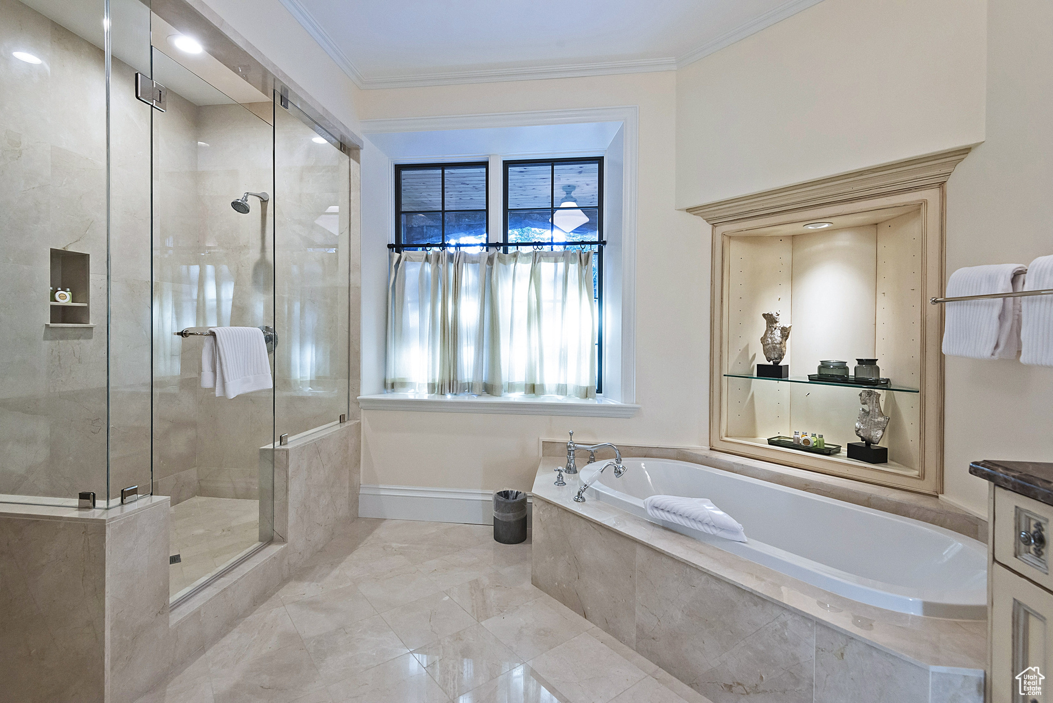 Park City, Utah 84060, United States, 5 Bedrooms Bedrooms, ,7 BathroomsBathrooms,Residential,Pending,138142