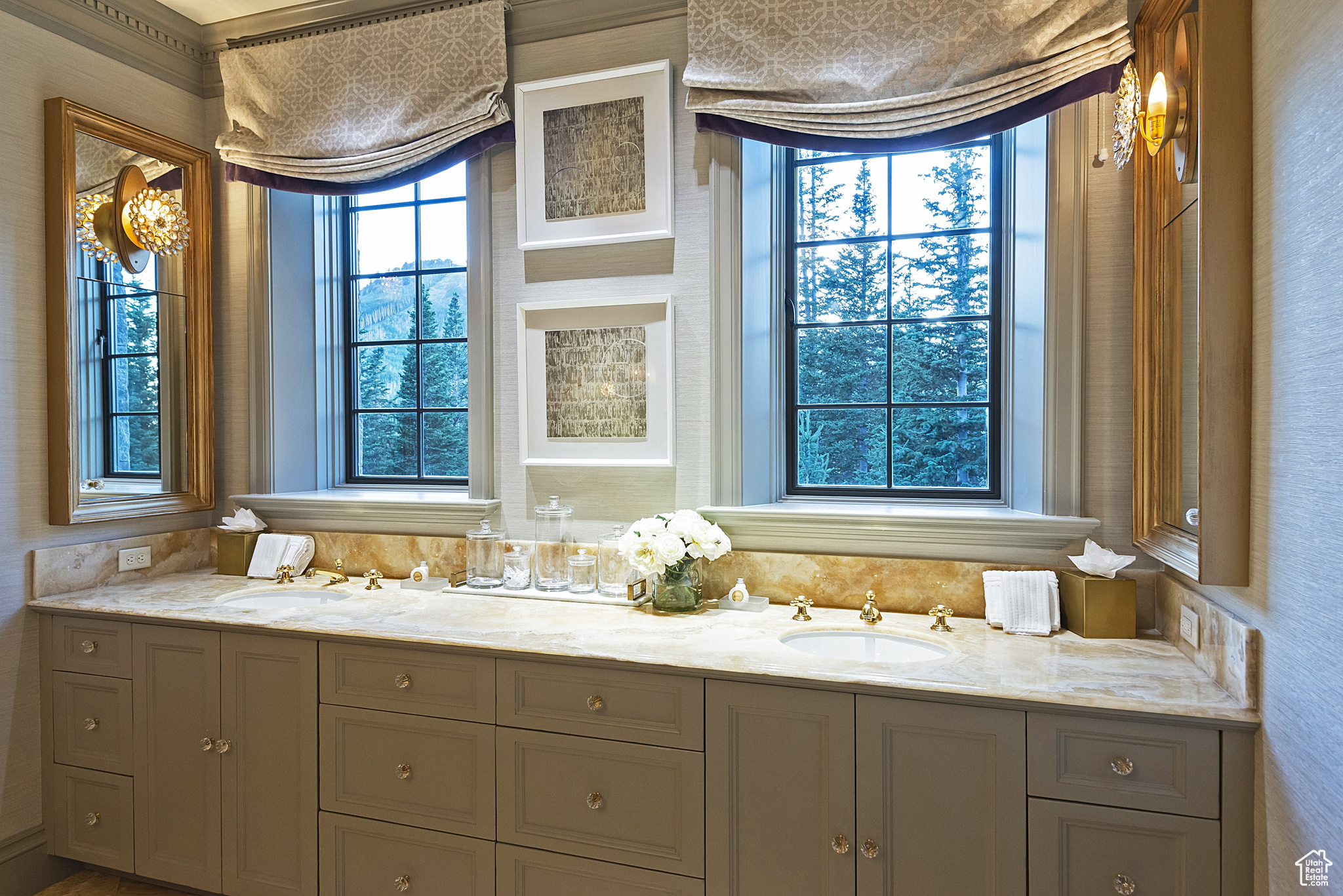 Park City, Utah 84060, United States, 5 Bedrooms Bedrooms, ,7 BathroomsBathrooms,Residential,Pending,138142