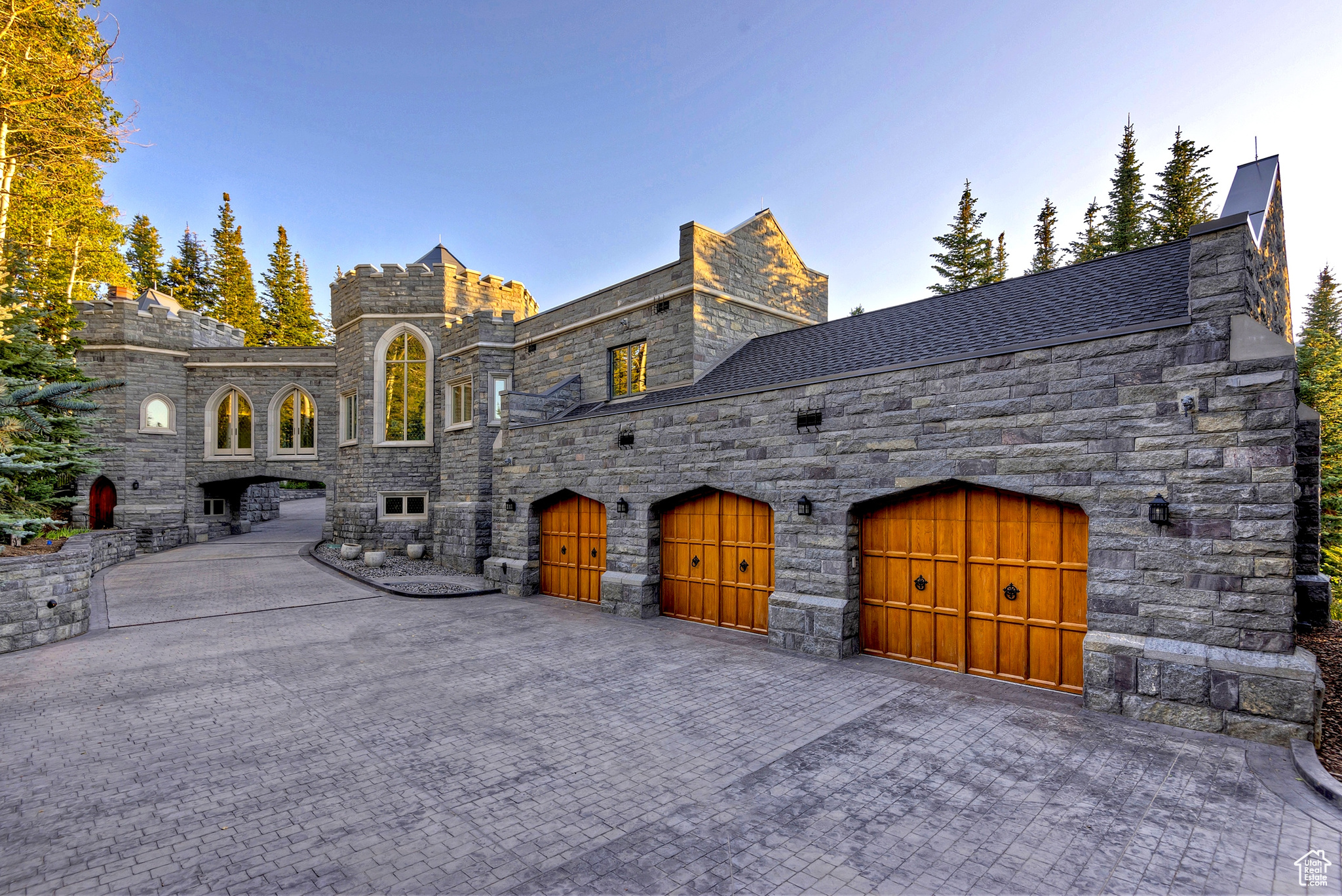 Park City, Utah 84060, United States, 5 Bedrooms Bedrooms, ,7 BathroomsBathrooms,Residential,Pending,138142