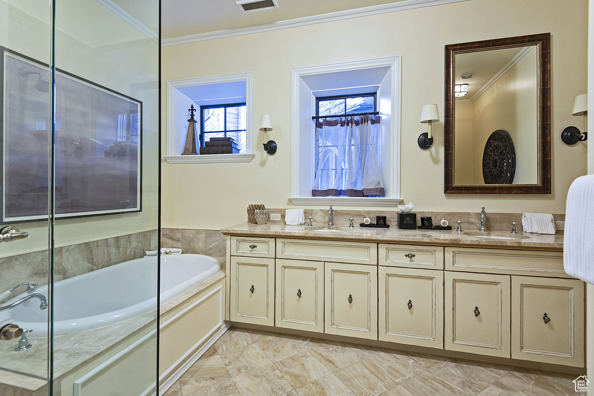 Park City, Utah 84060, United States, 5 Bedrooms Bedrooms, ,7 BathroomsBathrooms,Residential,Pending,138142