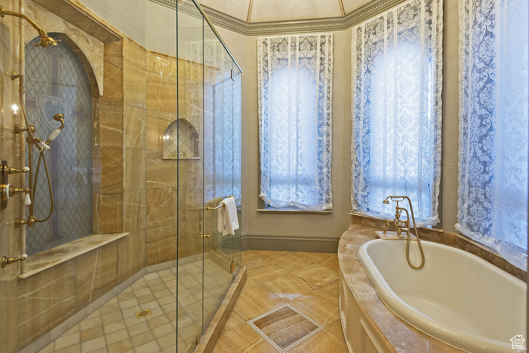 Park City, Utah 84060, United States, 5 Bedrooms Bedrooms, ,7 BathroomsBathrooms,Residential,Pending,138142