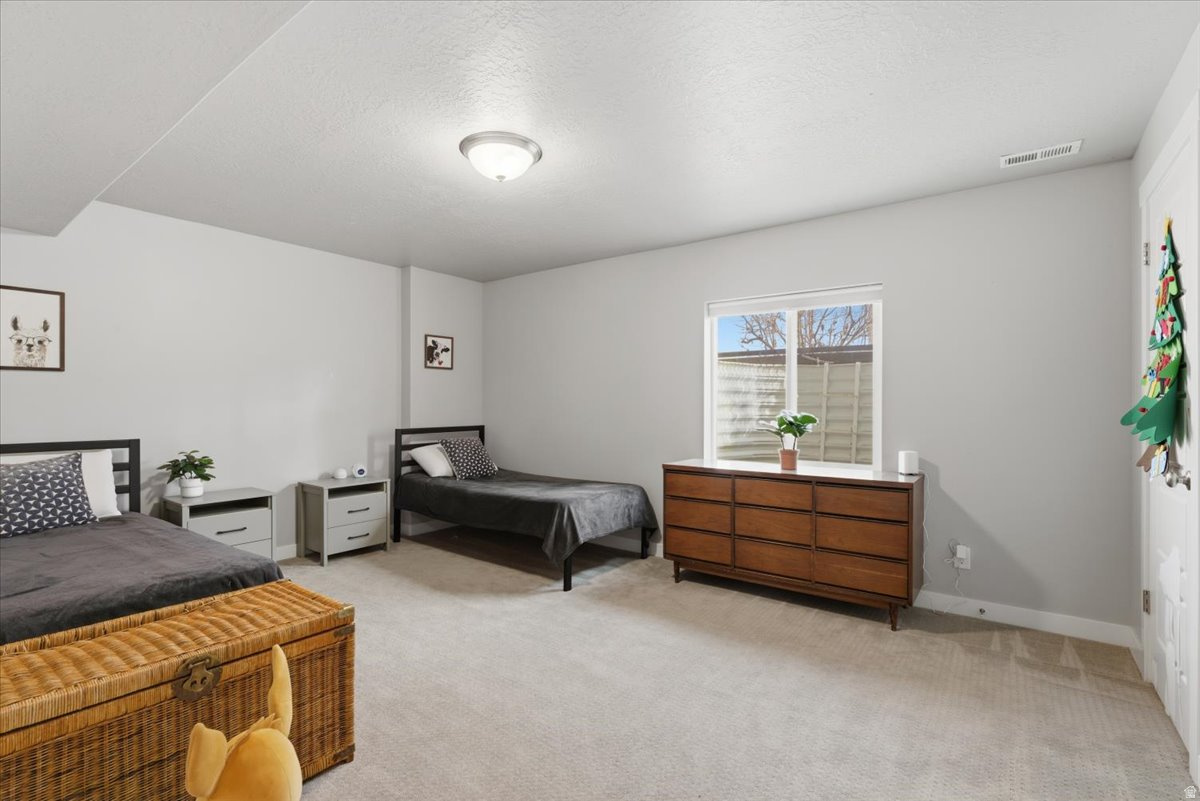 HOLBROOK FARMS - Residential Income