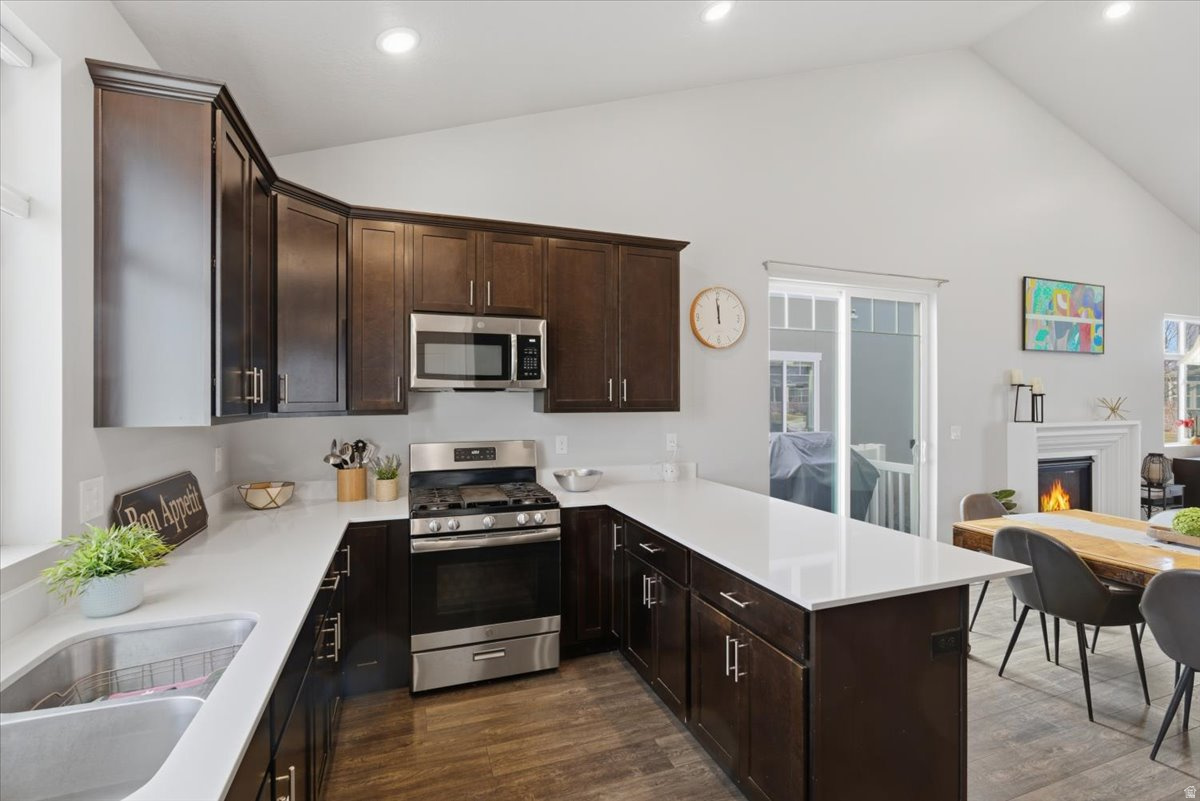 HOLBROOK FARMS - Residential Income