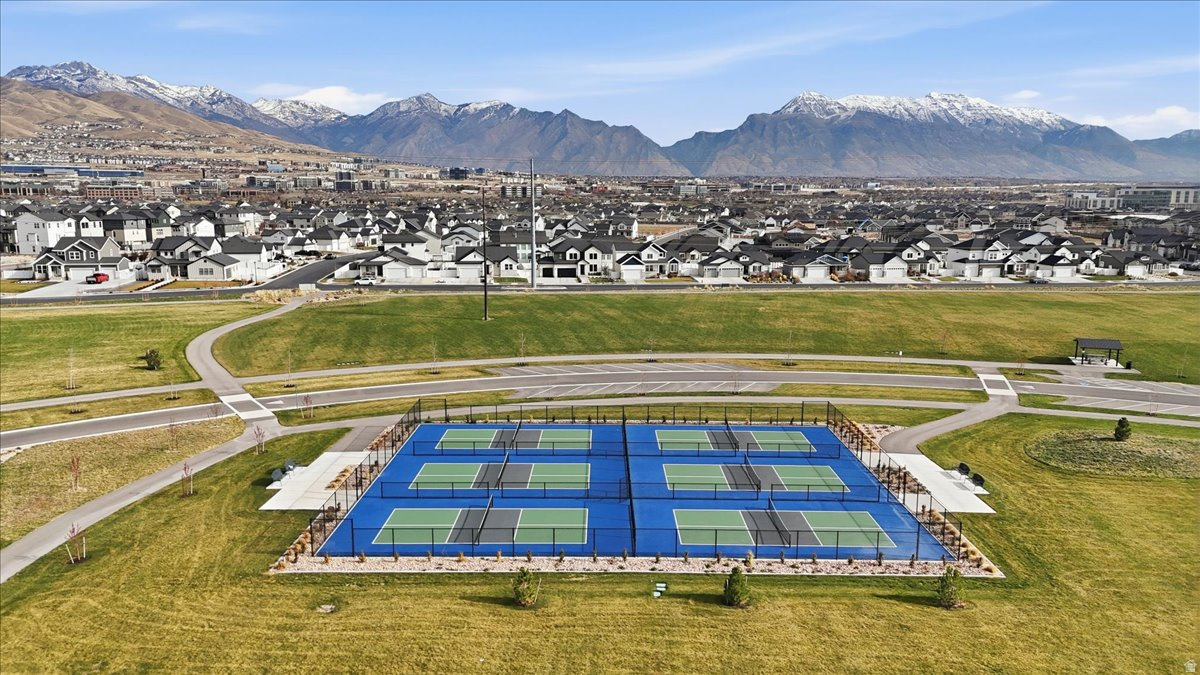 HOLBROOK FARMS - Residential Income