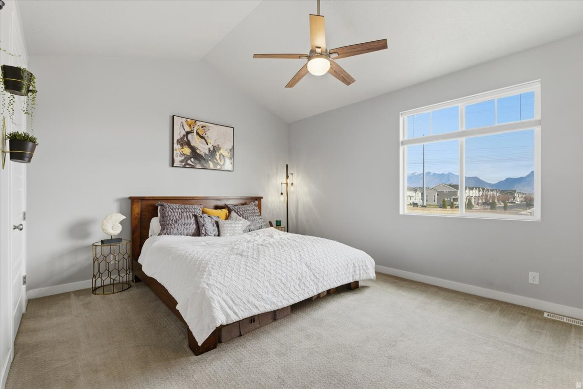 HOLBROOK FARMS - Residential Income