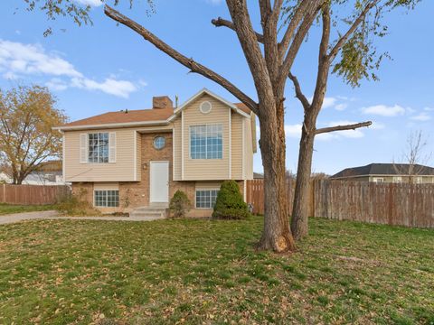Tiny photo for 336 W 150 N, Clearfield, UT 84015 (MLS # 2125710)