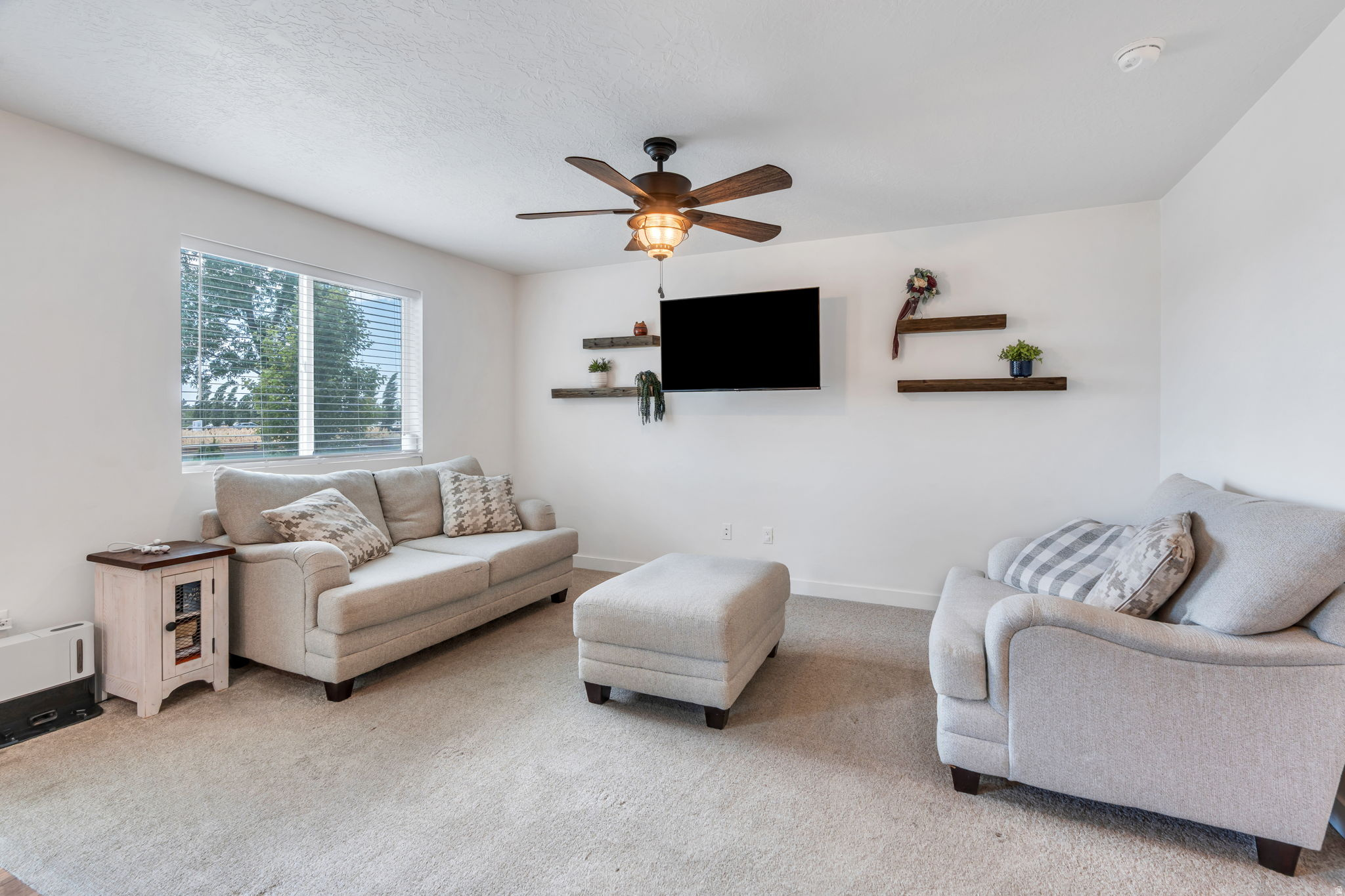 CASCADE AT WATERS EDGE - Residential