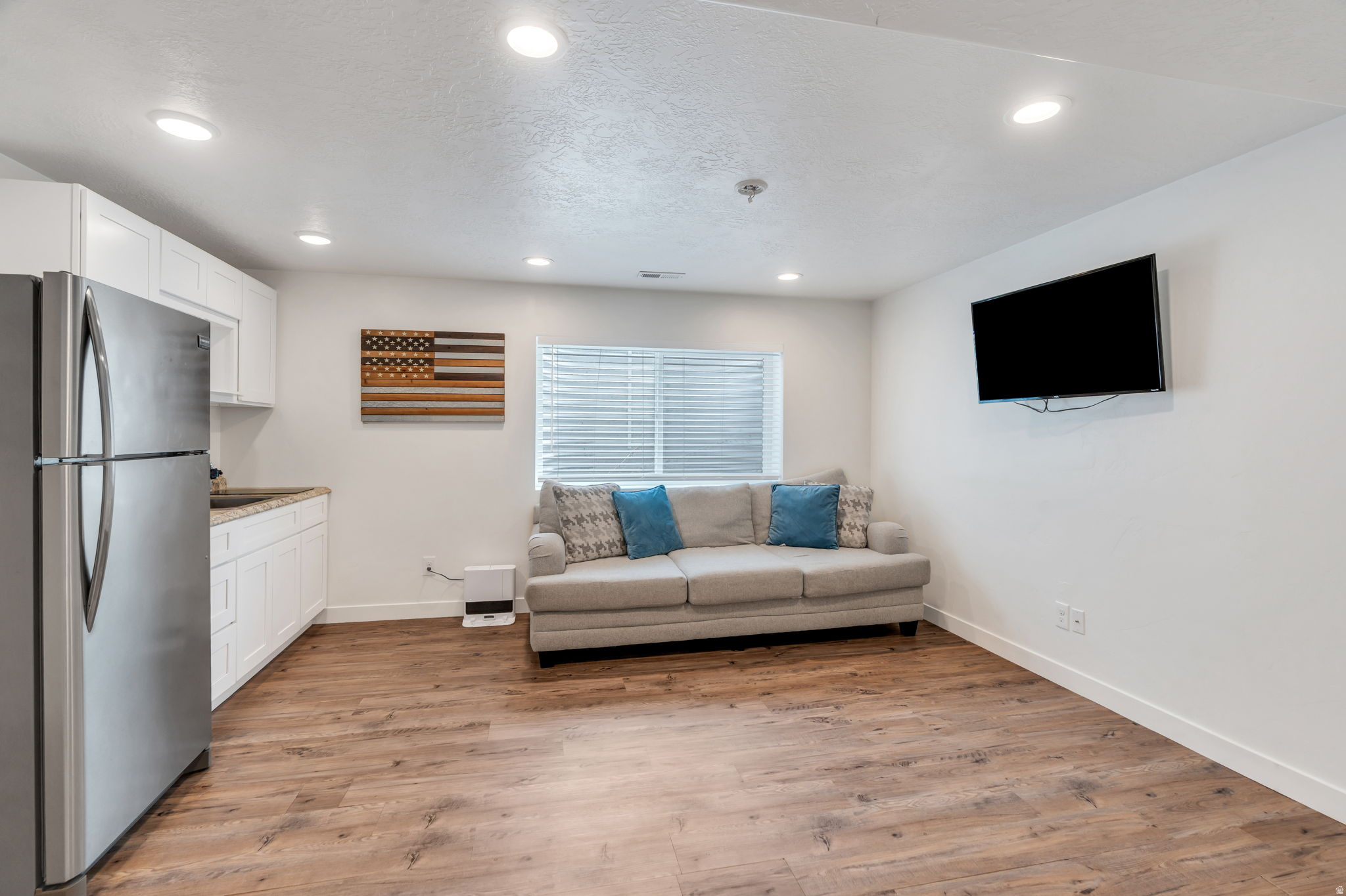 CASCADE AT WATERS EDGE - Residential