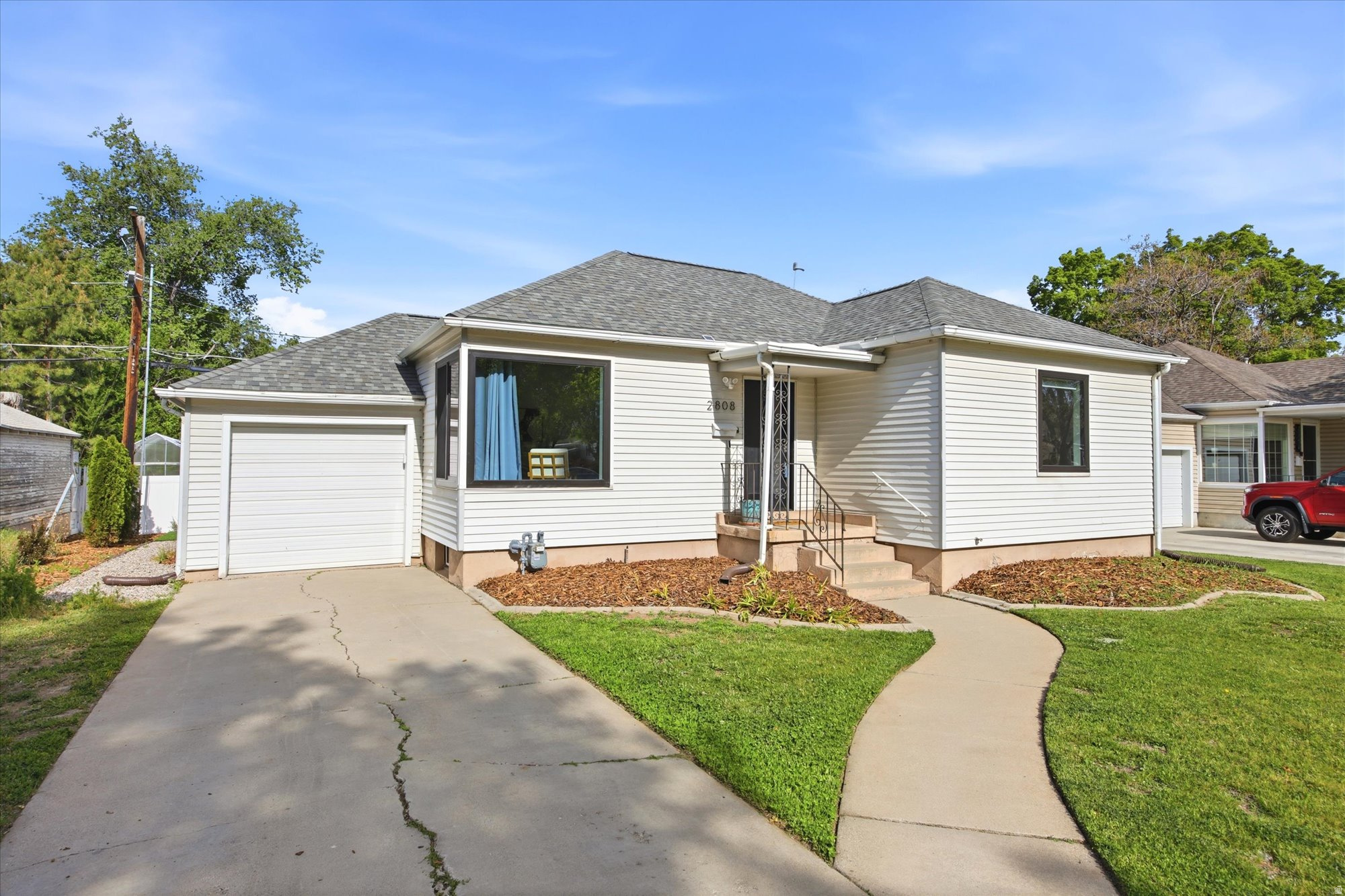 SUNSHINE ACRES - Residential