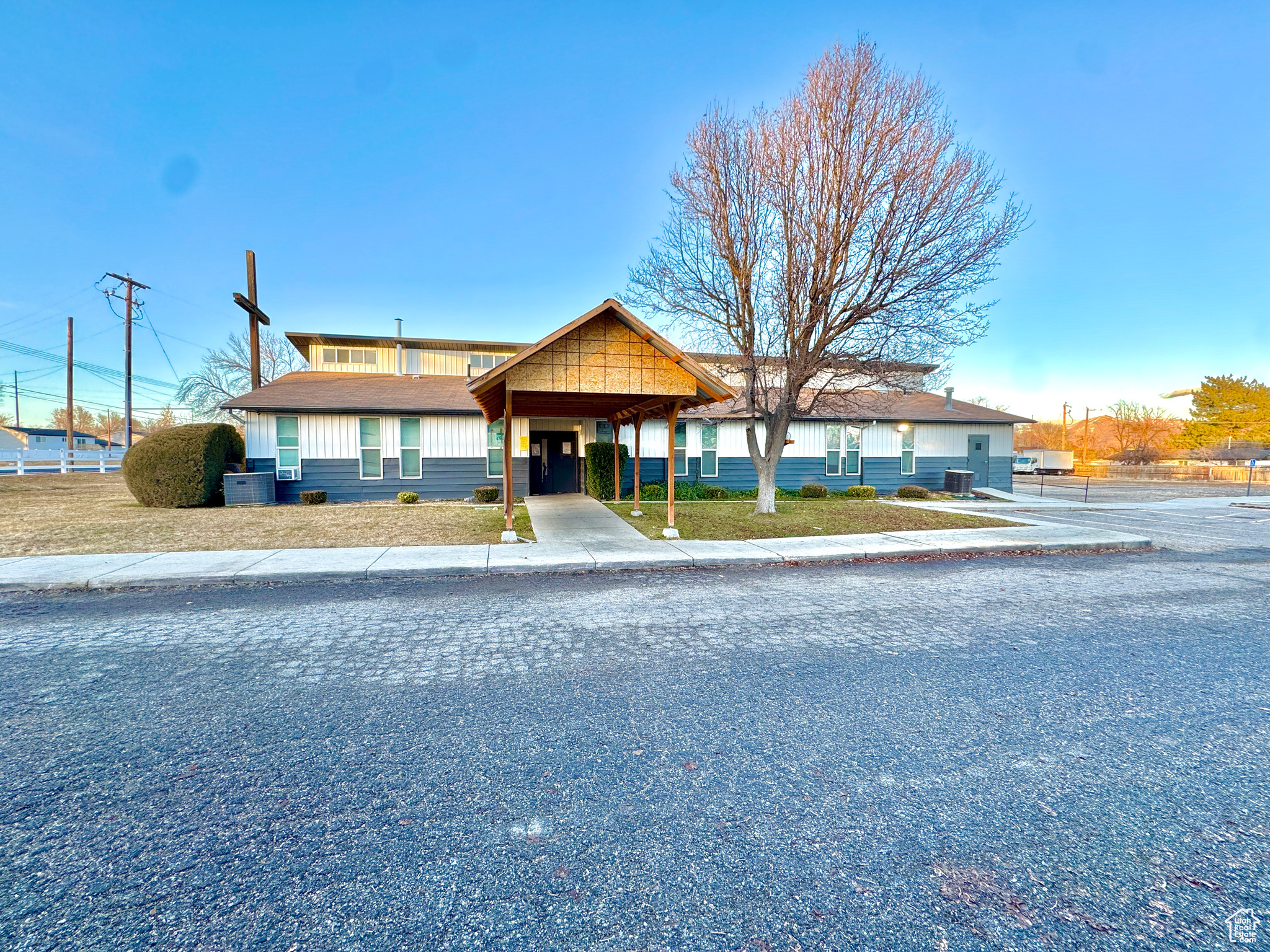 7681 S 2200, West Jordan, Utah image 2