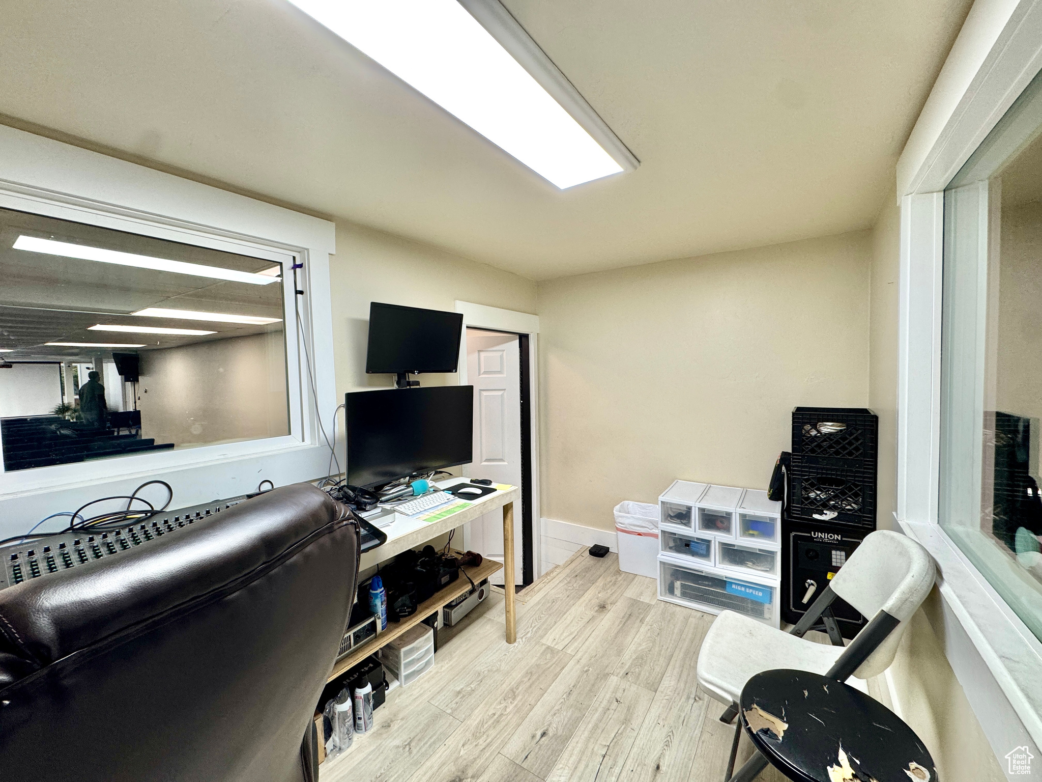7681 S 2200, West Jordan, Utah image 32