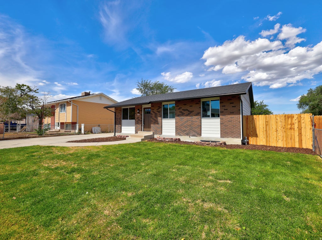 Photo of 7222 W GARDENIA AVE, Magna, UT 84044 (MLS # 2182807)