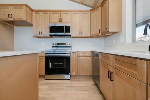 Tiny photo for 2710 S DRIVER CIR, Garden City, UT 84028 (MLS # 2127197)
