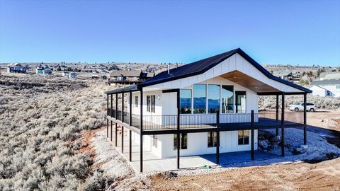 Tiny photo for 2710 S DRIVER CIR, Garden City, UT 84028 (MLS # 2127197)