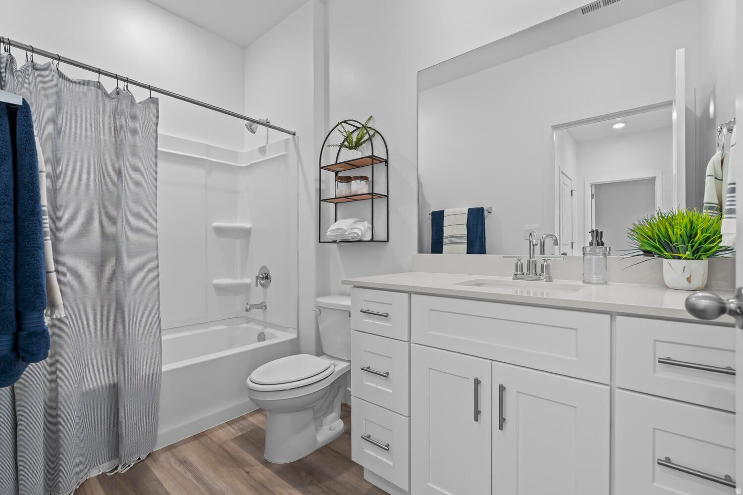 LONG VALLEY - Residential