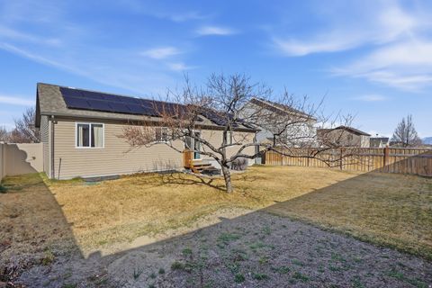 Tiny photo for 4636 E JIMMY LN, Eagle Mountain, UT 84005 (MLS # 2144226)