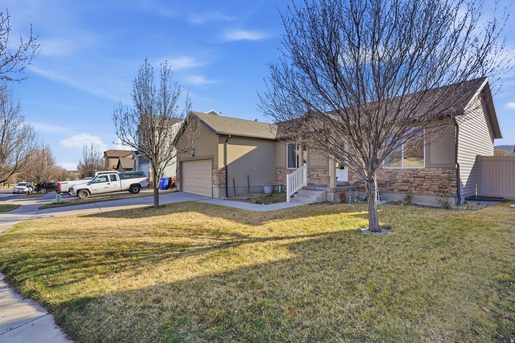 Photo of 4636 E JIMMY LN, Eagle Mountain, UT 84005 (MLS # 2144226)