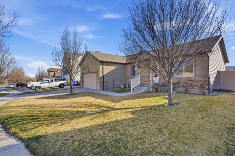 Tiny photo for 4636 E JIMMY LN, Eagle Mountain, UT 84005 (MLS # 2144226)