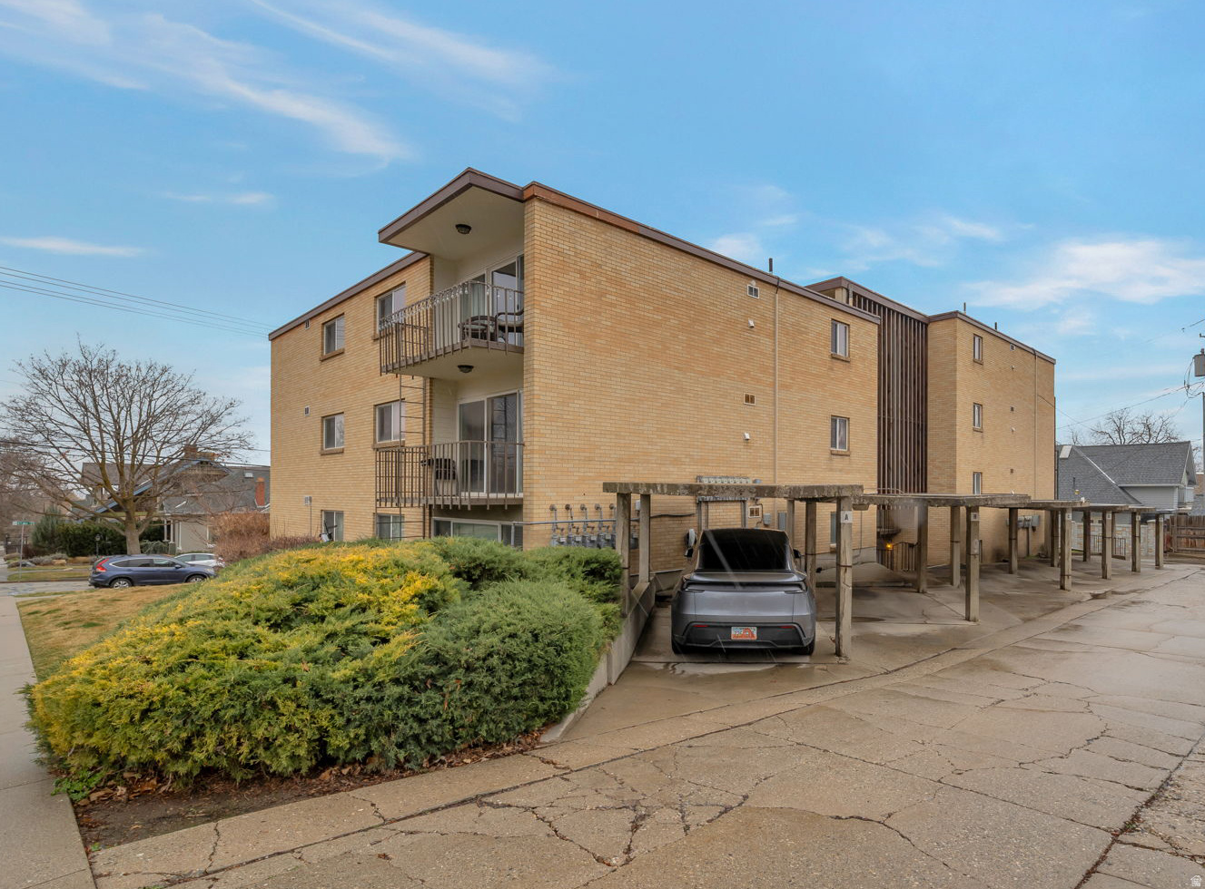 DEVILLE CLIFF - Residential