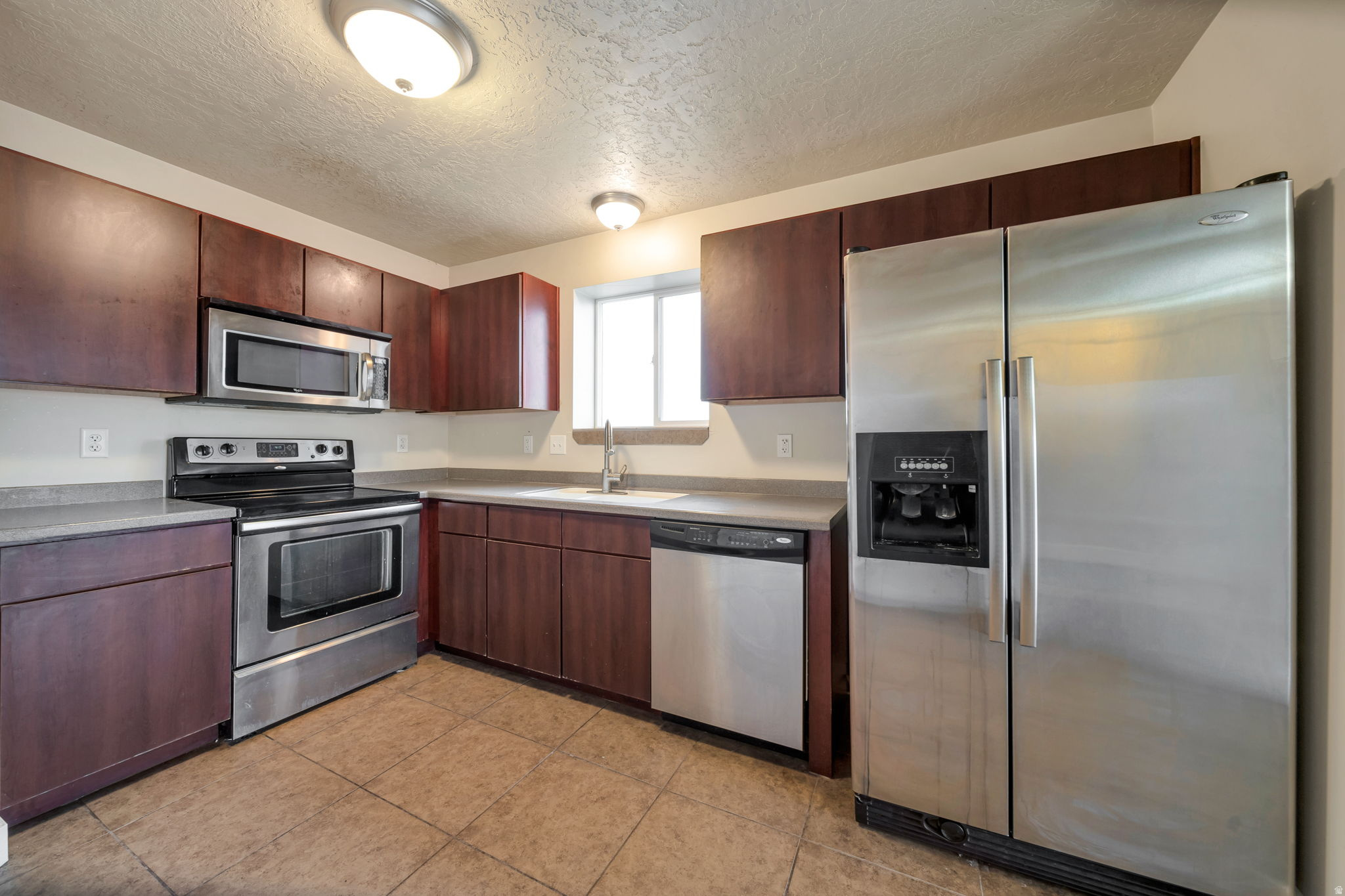 DEVILLE CLIFF - Residential