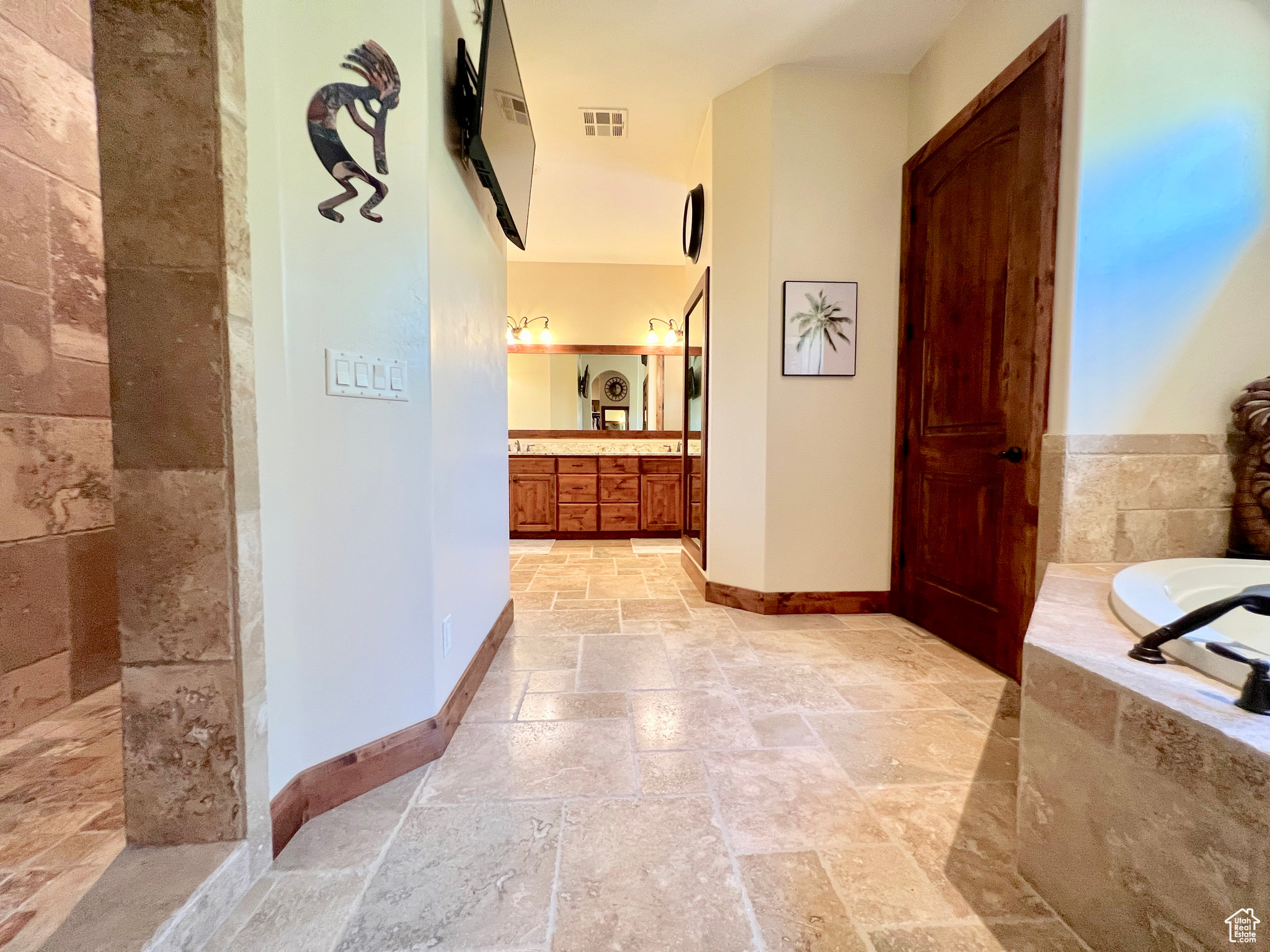REDSTONE SPRINGS - Residential