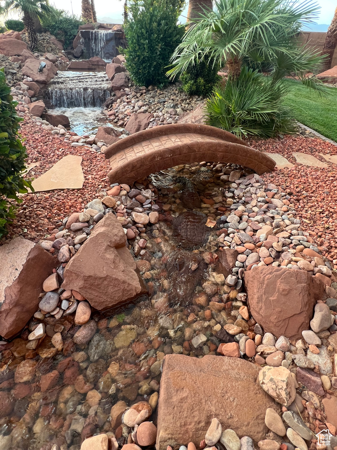 REDSTONE SPRINGS - Residential