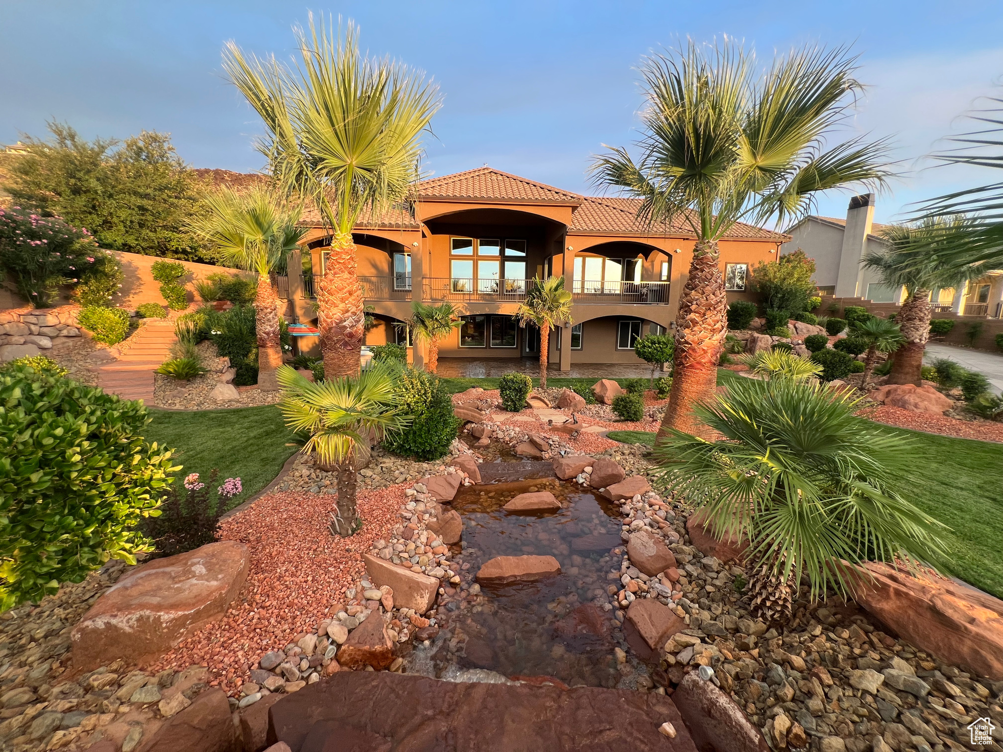 REDSTONE SPRINGS - Residential