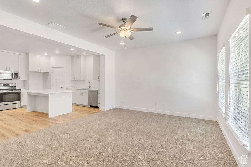 2777 E Skycrest Aly #412, Eagle Mountain, Utah image 4