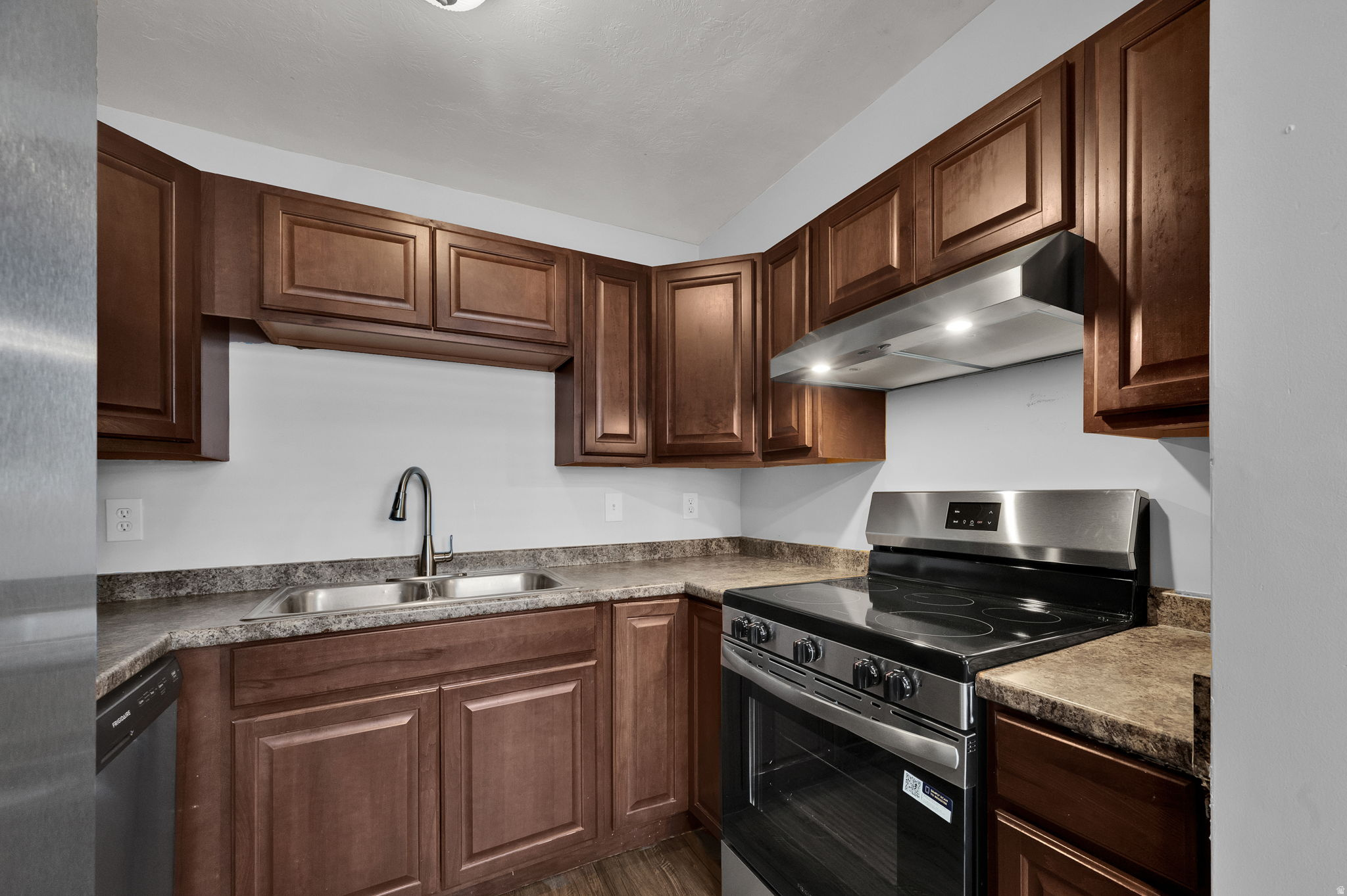 PARK WILLOW CONDOS - Residential