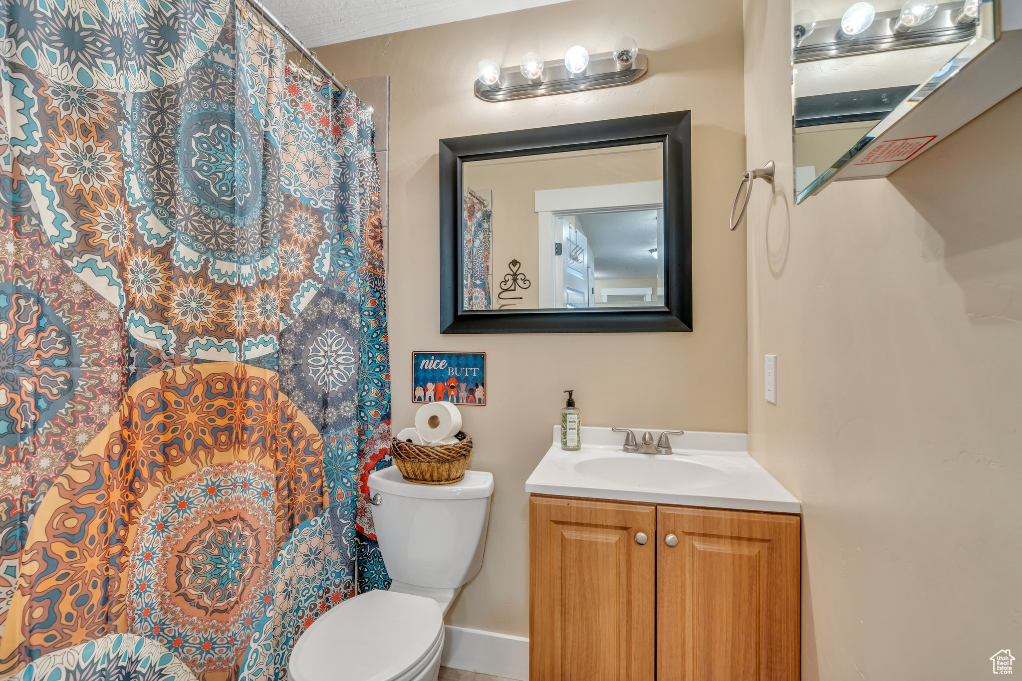 Elk Ridge, Utah 84651, United States, 6 Bedrooms Bedrooms, ,3 BathroomsBathrooms,Residential,Active,81712