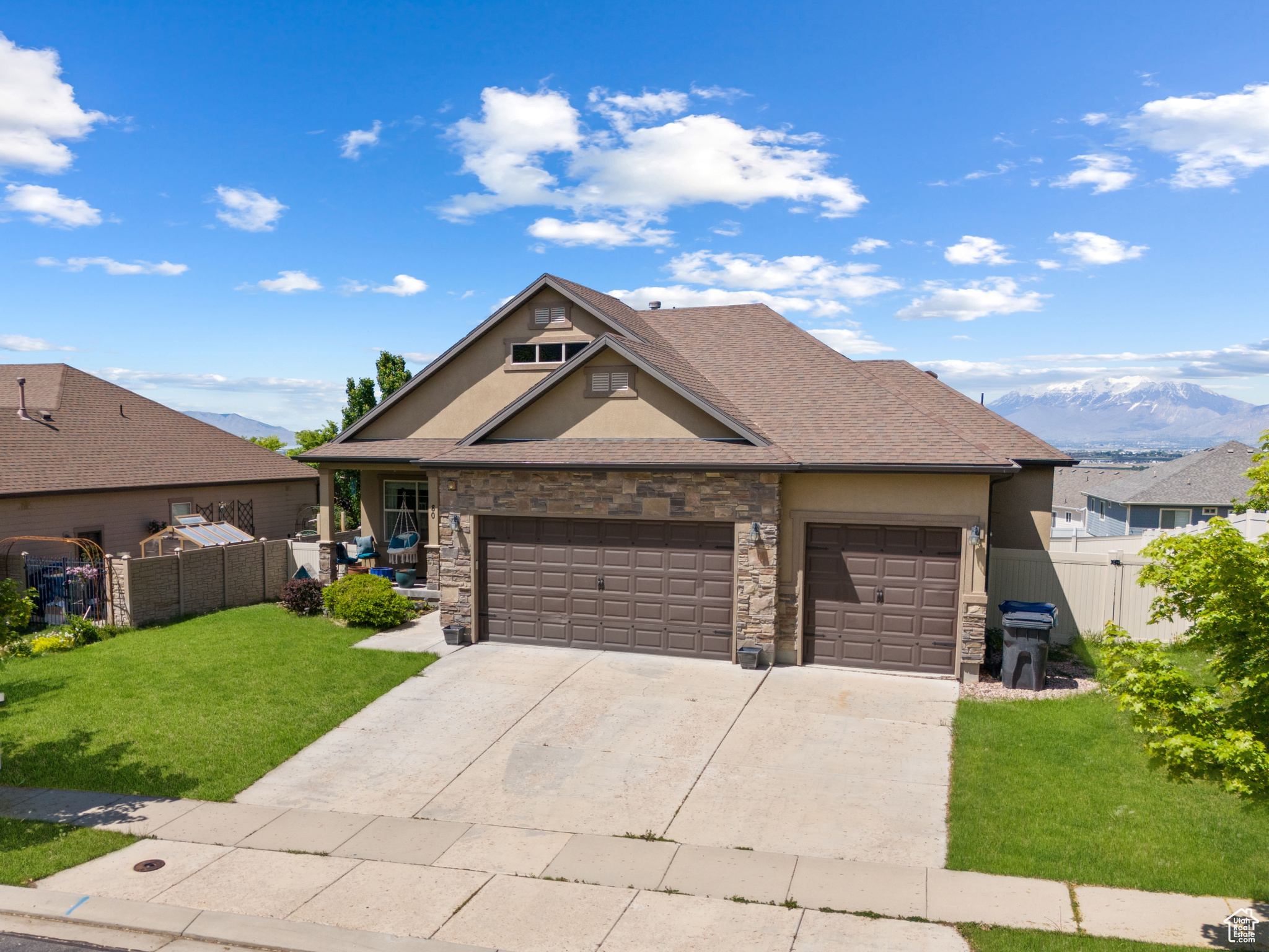 Elk Ridge, Utah 84651, United States, 6 Bedrooms Bedrooms, ,3 BathroomsBathrooms,Residential,Active,81712