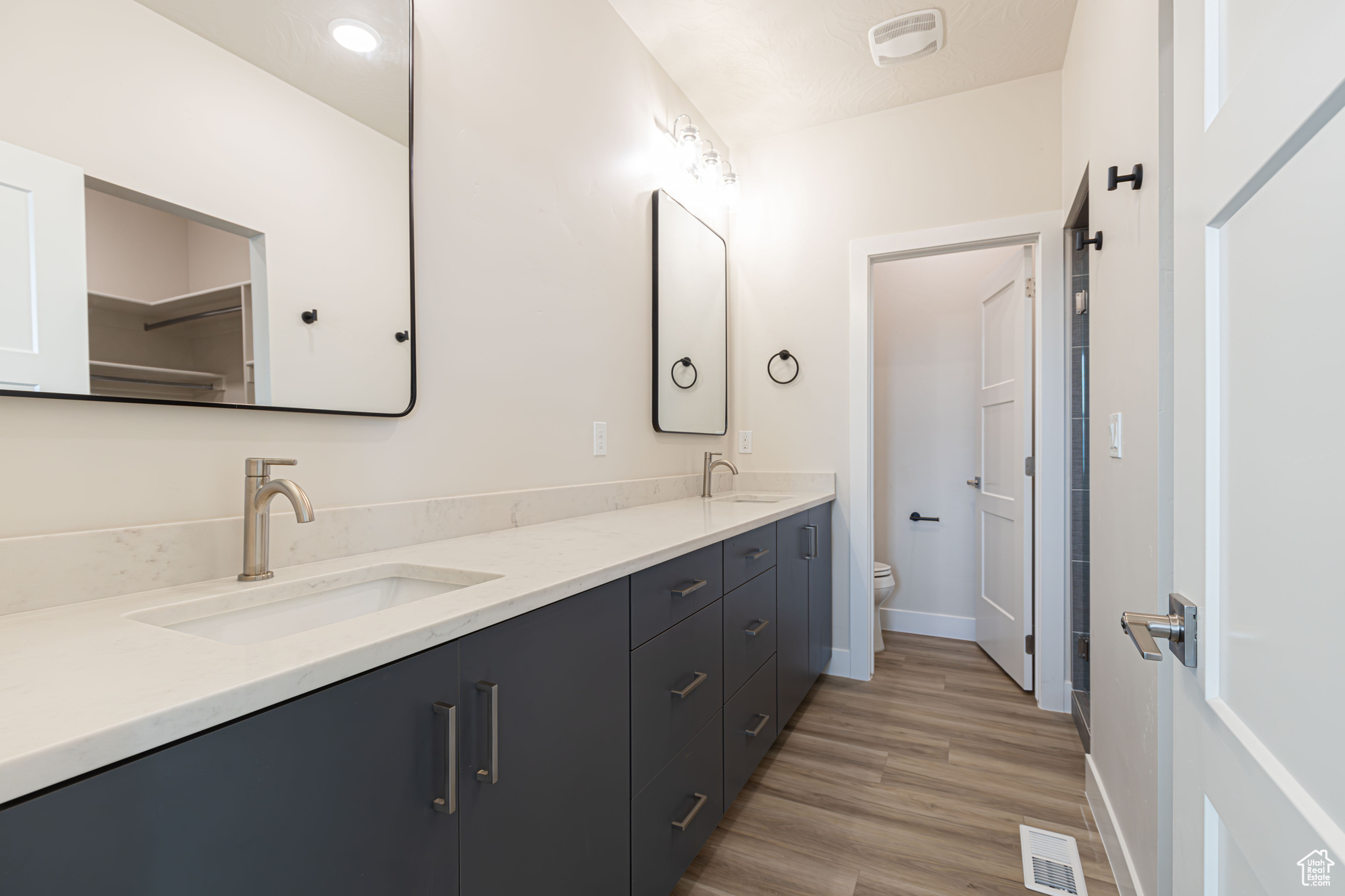 THE POINTE - Residential