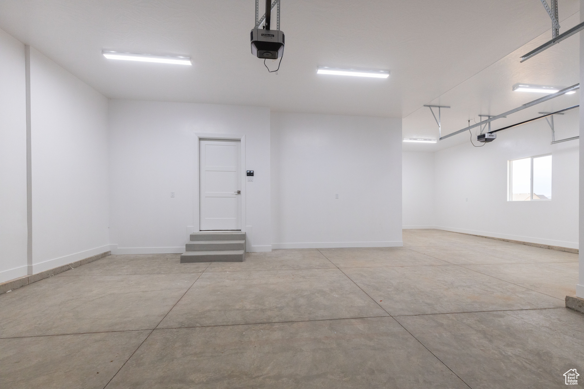 THE POINTE - Residential