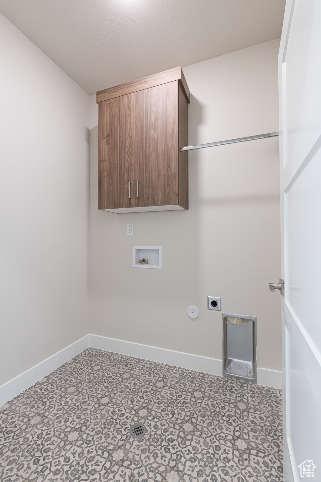 THE POINTE - Residential