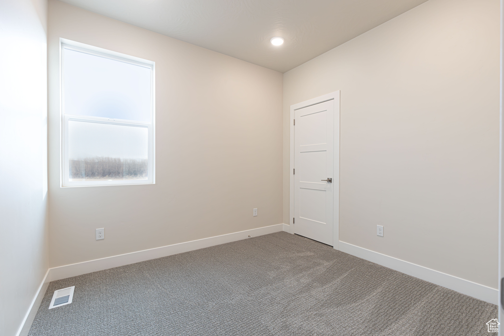 THE POINTE - Residential