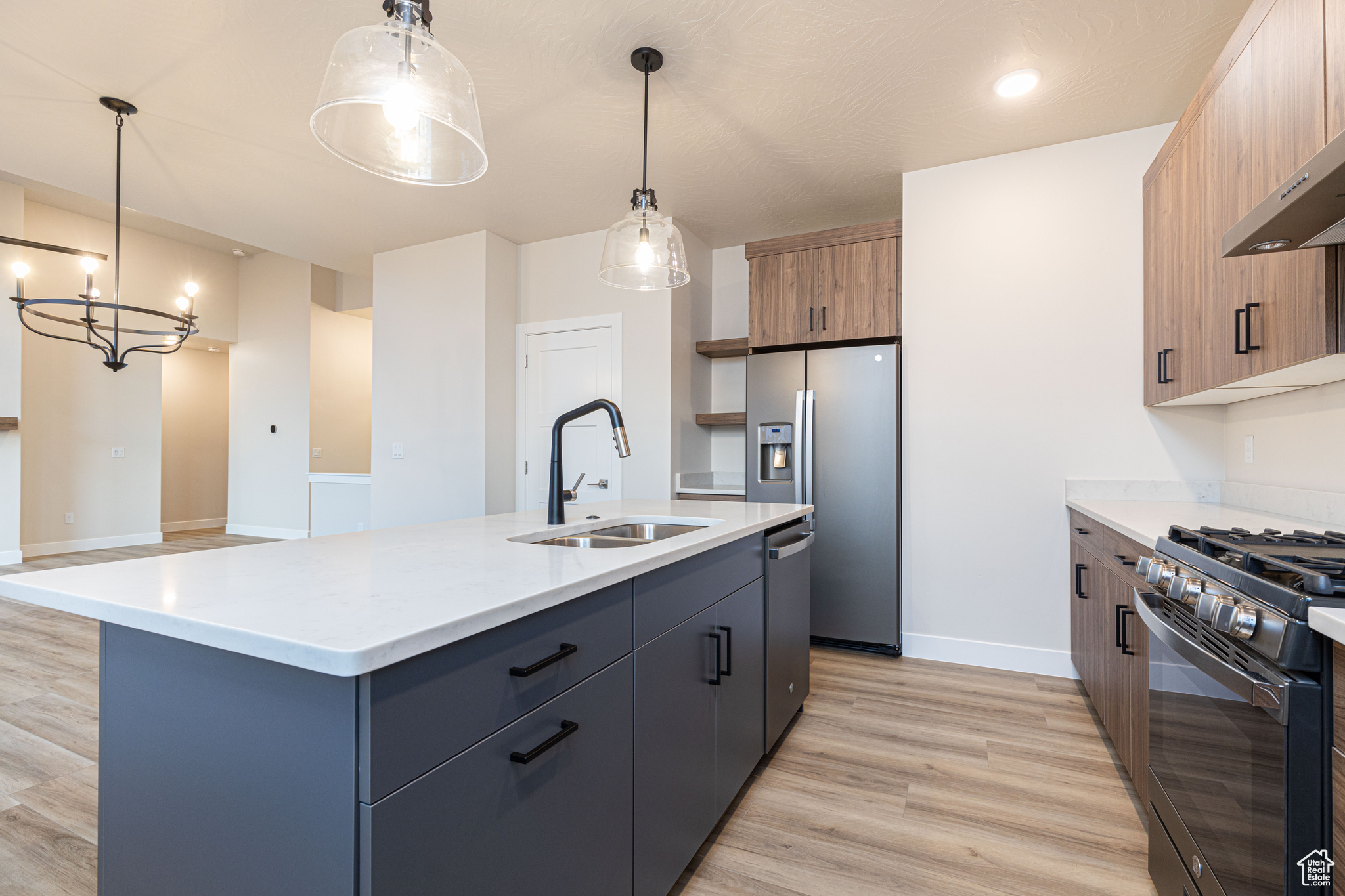 THE POINTE - Residential