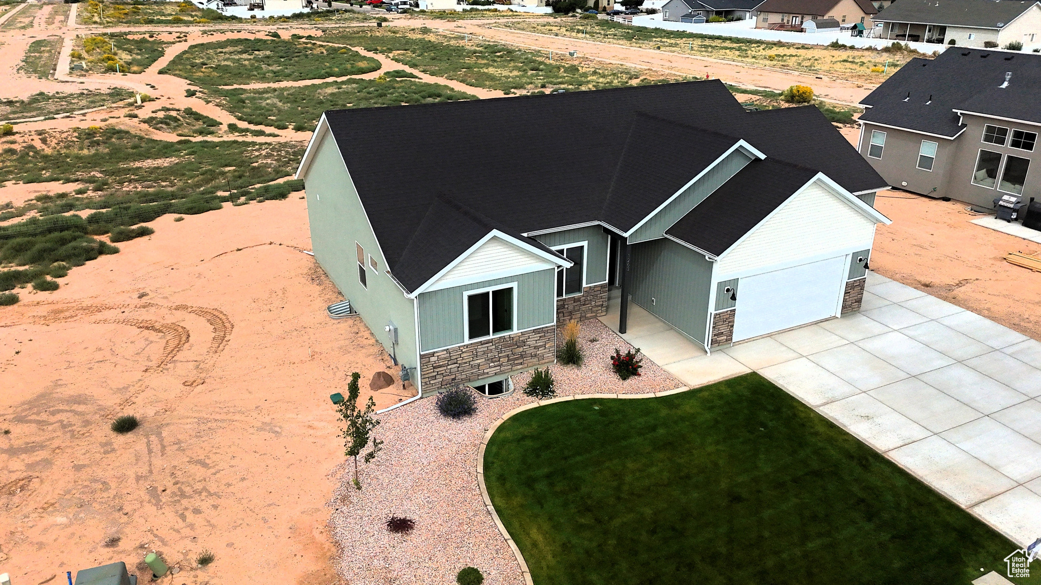 THE POINTE - Residential