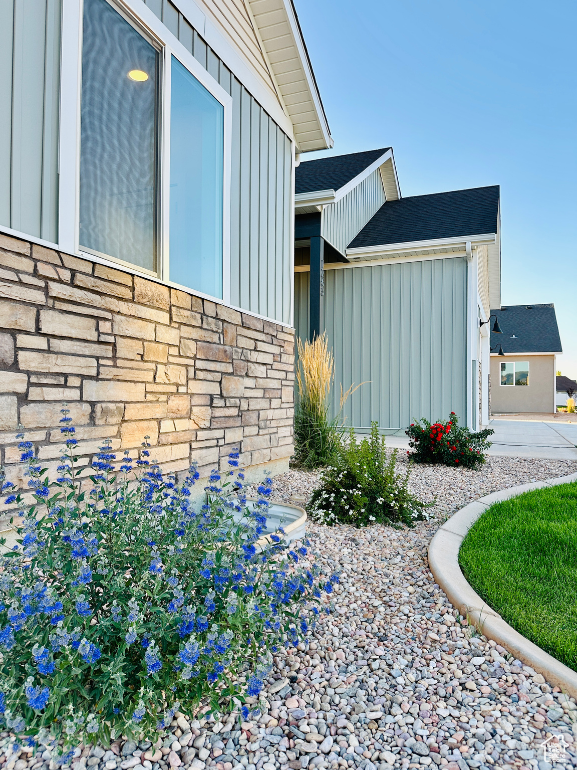 THE POINTE - Residential