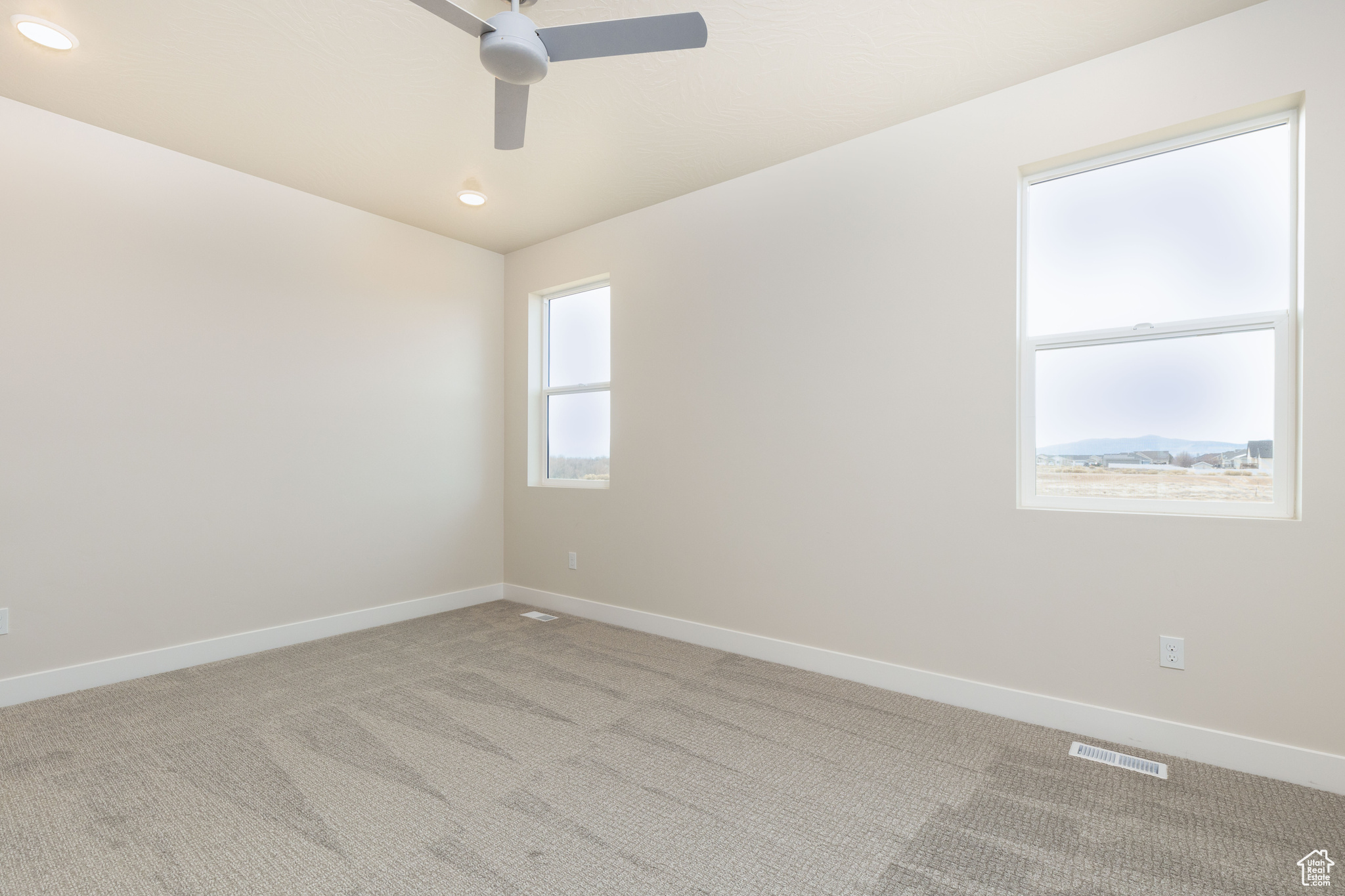 THE POINTE - Residential