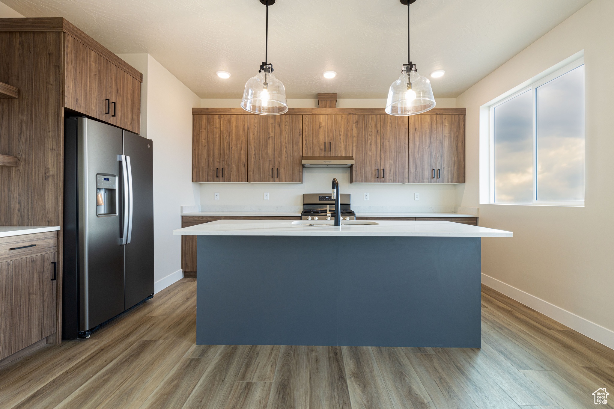 THE POINTE - Residential