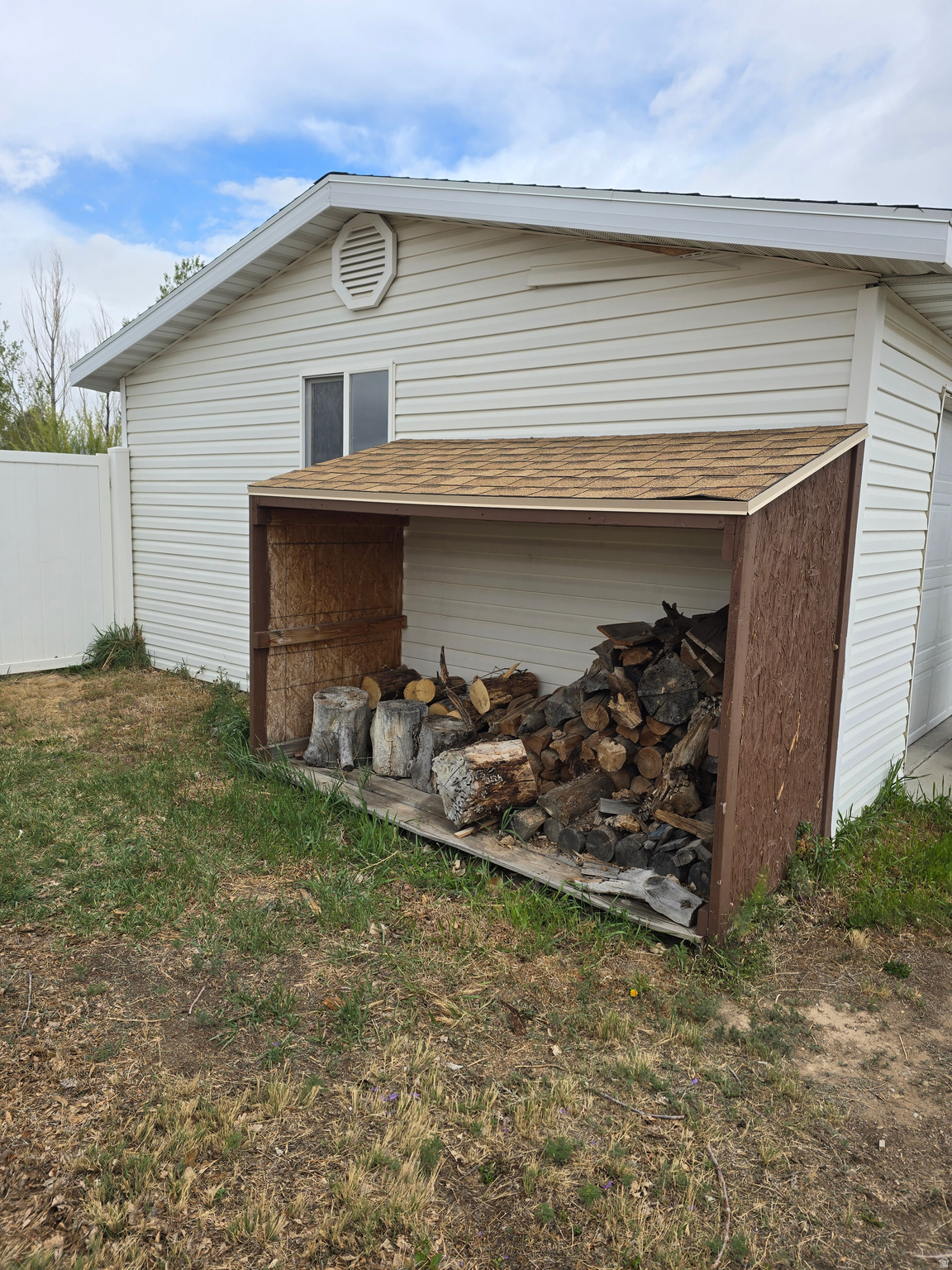 SUNBURST TERRACE - Residential