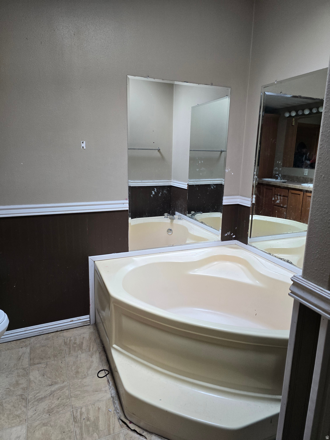 SUNBURST TERRACE - Residential