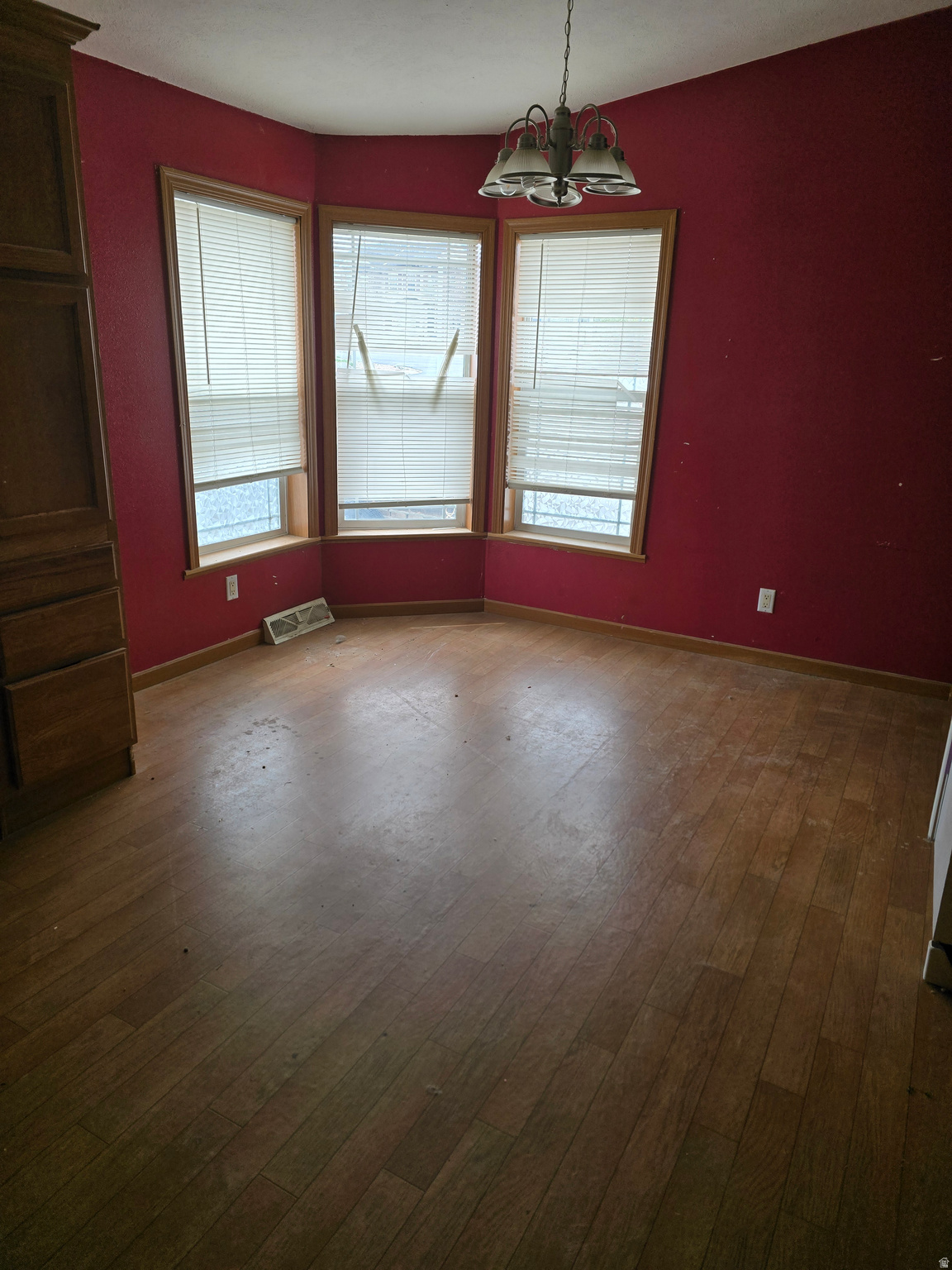 SUNBURST TERRACE - Residential