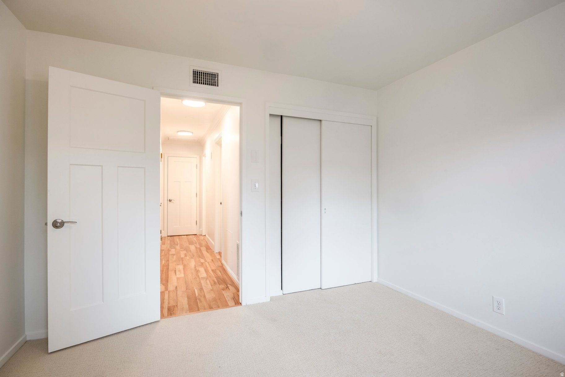 CARRIAGE LANE - Residential