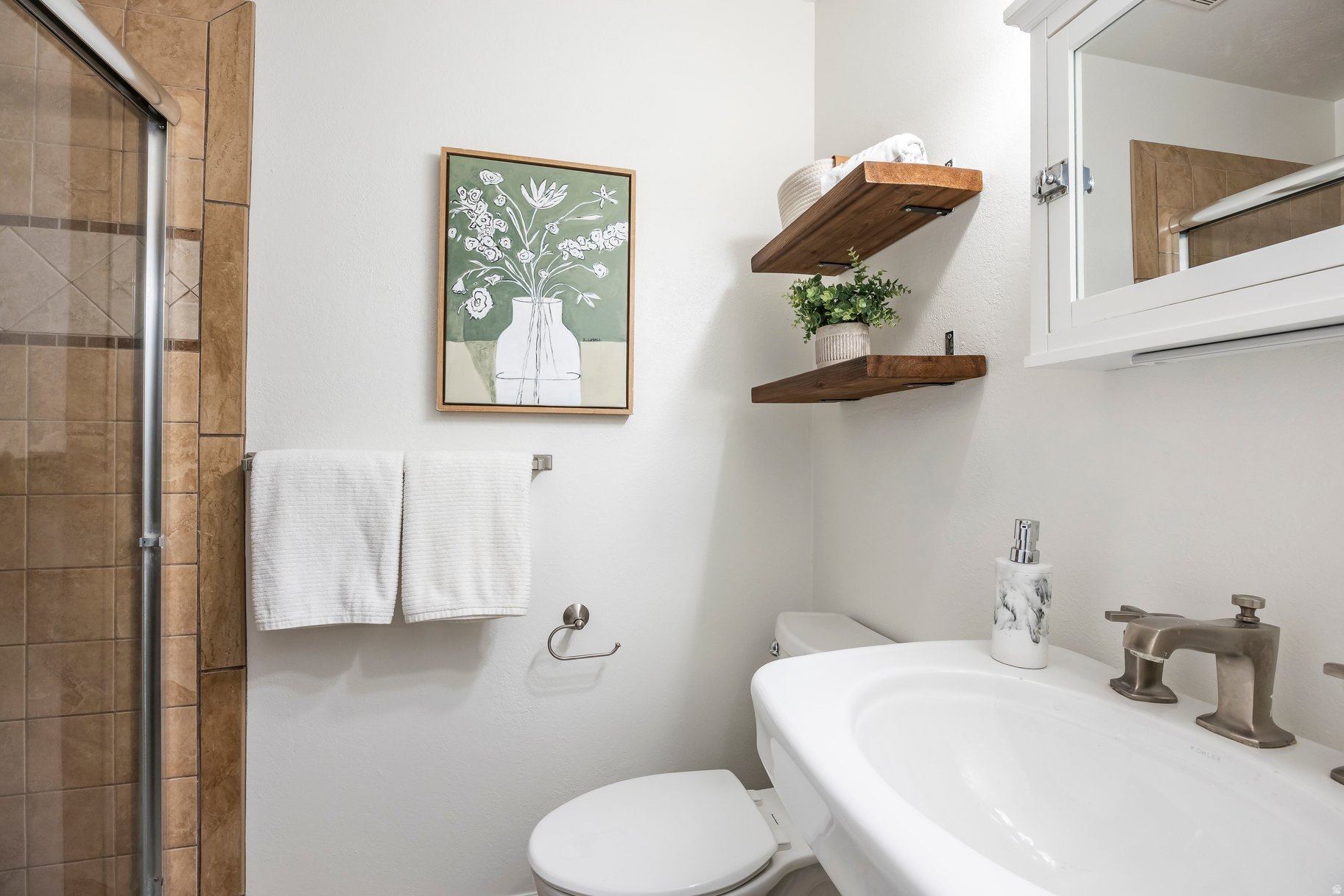 CARRIAGE LANE - Residential