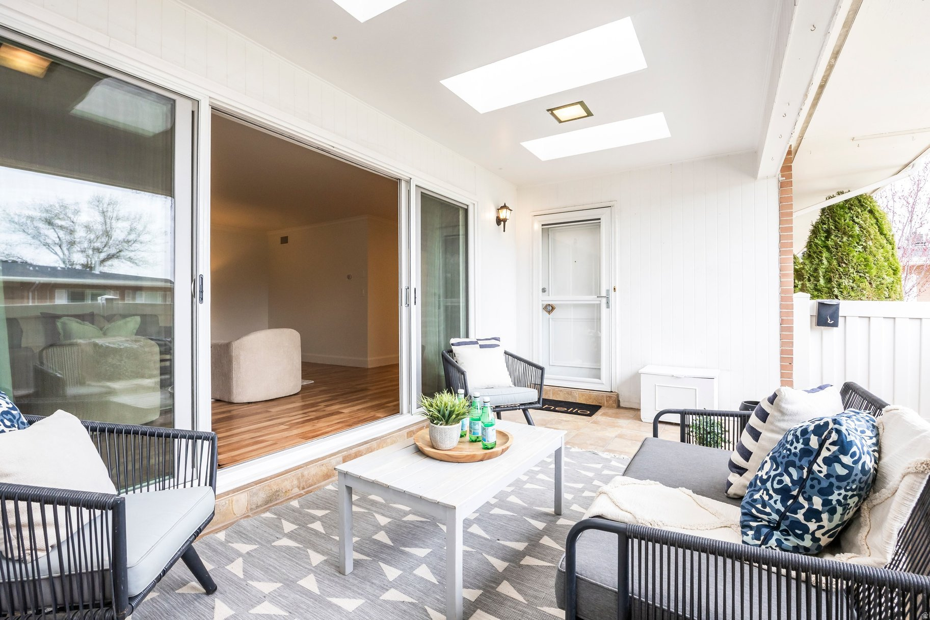 CARRIAGE LANE - Residential