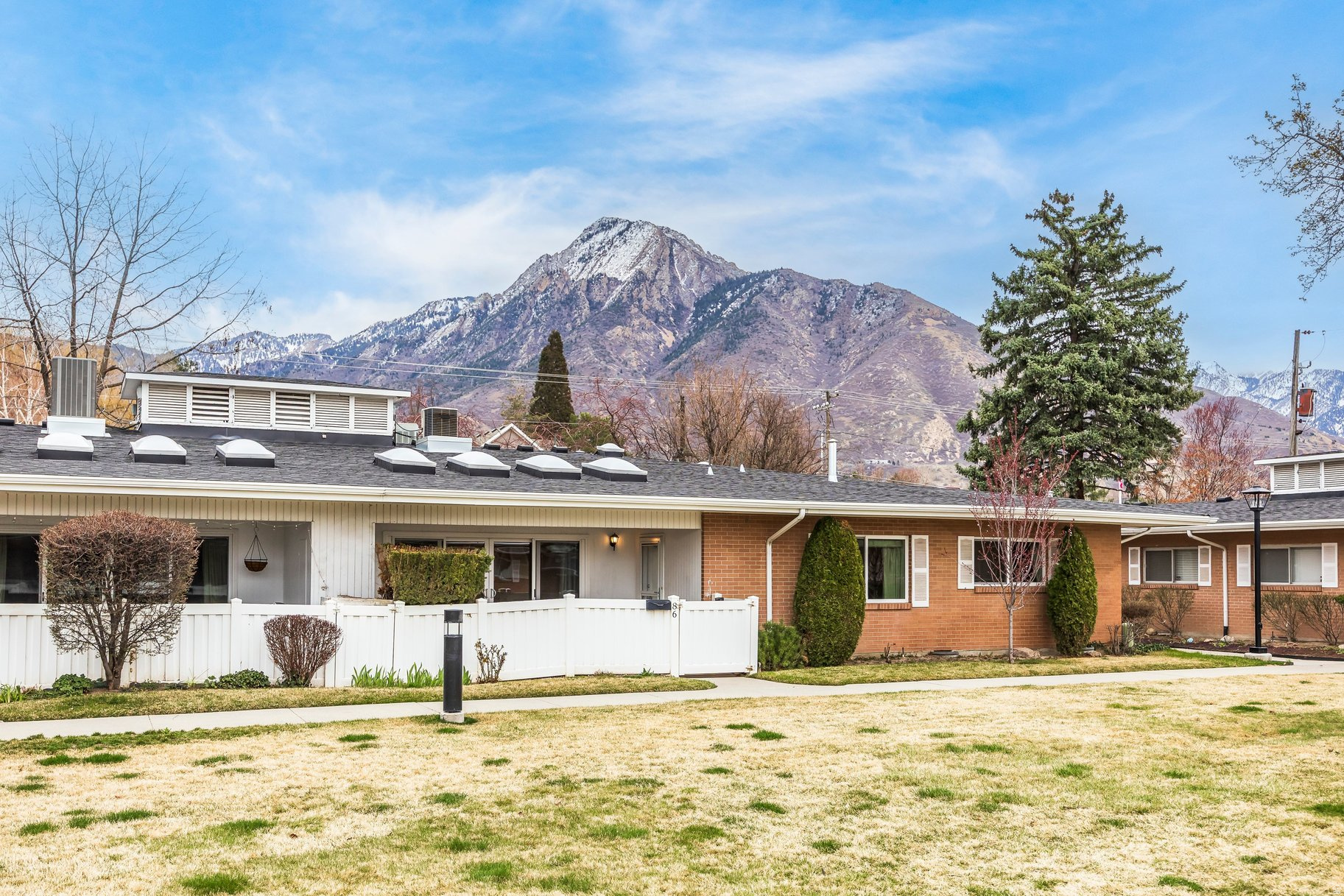 CARRIAGE LANE - Residential