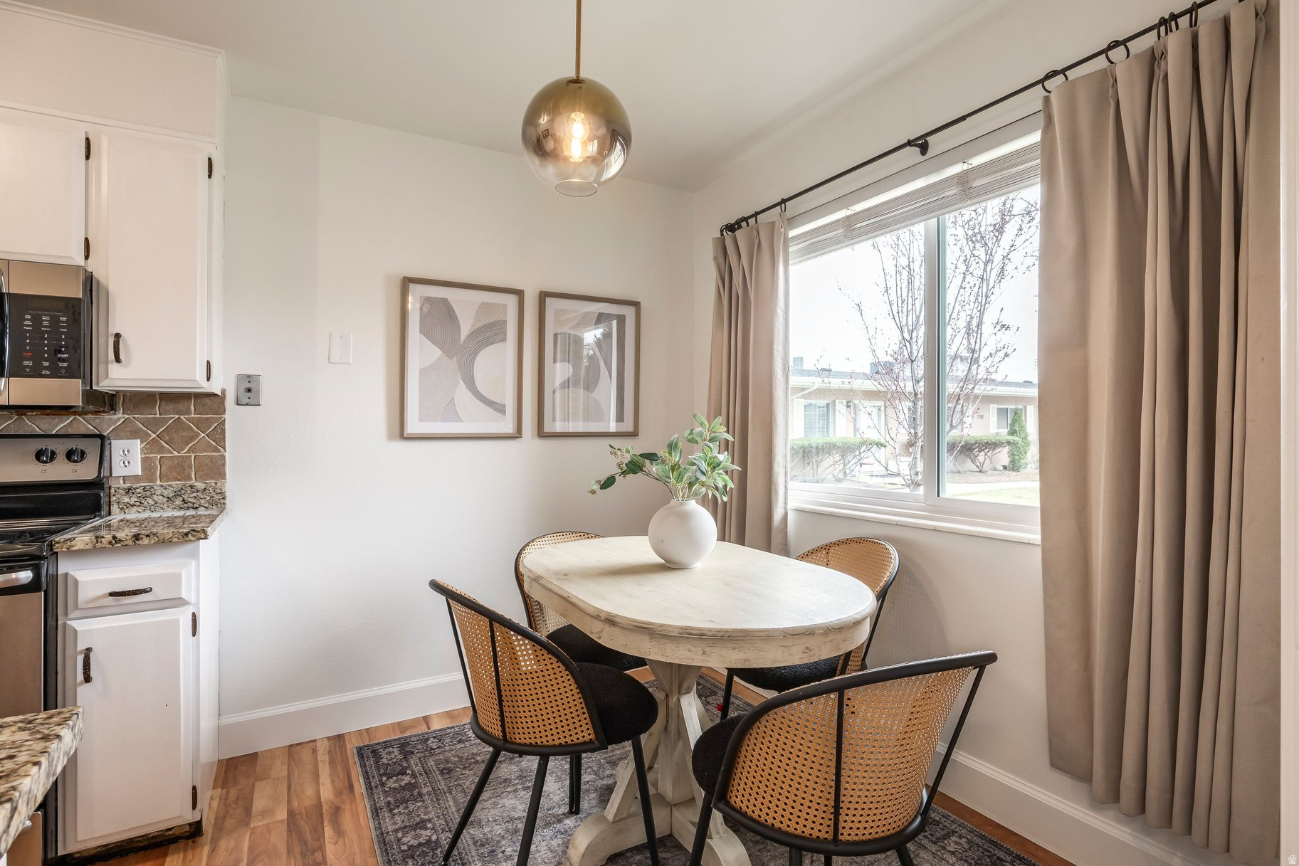 CARRIAGE LANE - Residential